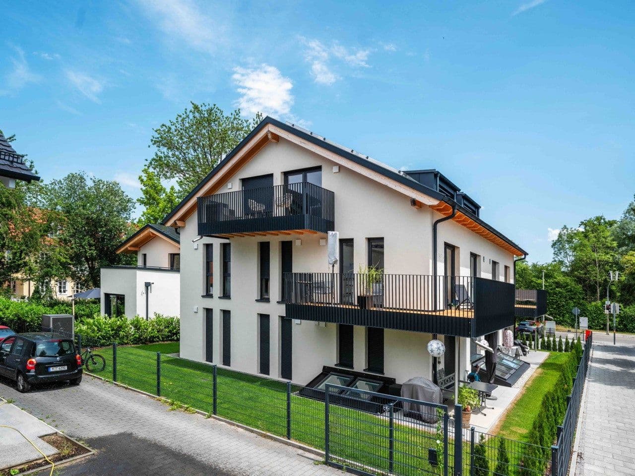 Prenájom bytu 5-izbový 126 m², Taufkirchen, Bavorsko Prenájom bytu 5-izbový 126 m², Taufkirchen, Bavorsko