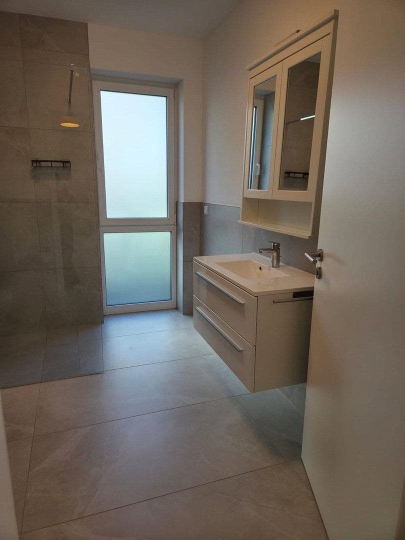 Prenájom bytu 3-izbový 74 m², Kapellenweg 3, Waldbröl, Severné Porýnie - Westfálsko Prenájom bytu 3-izbový 74 m², Kapellenweg 3, Waldbröl, Severné Porýnie - Westfálsko