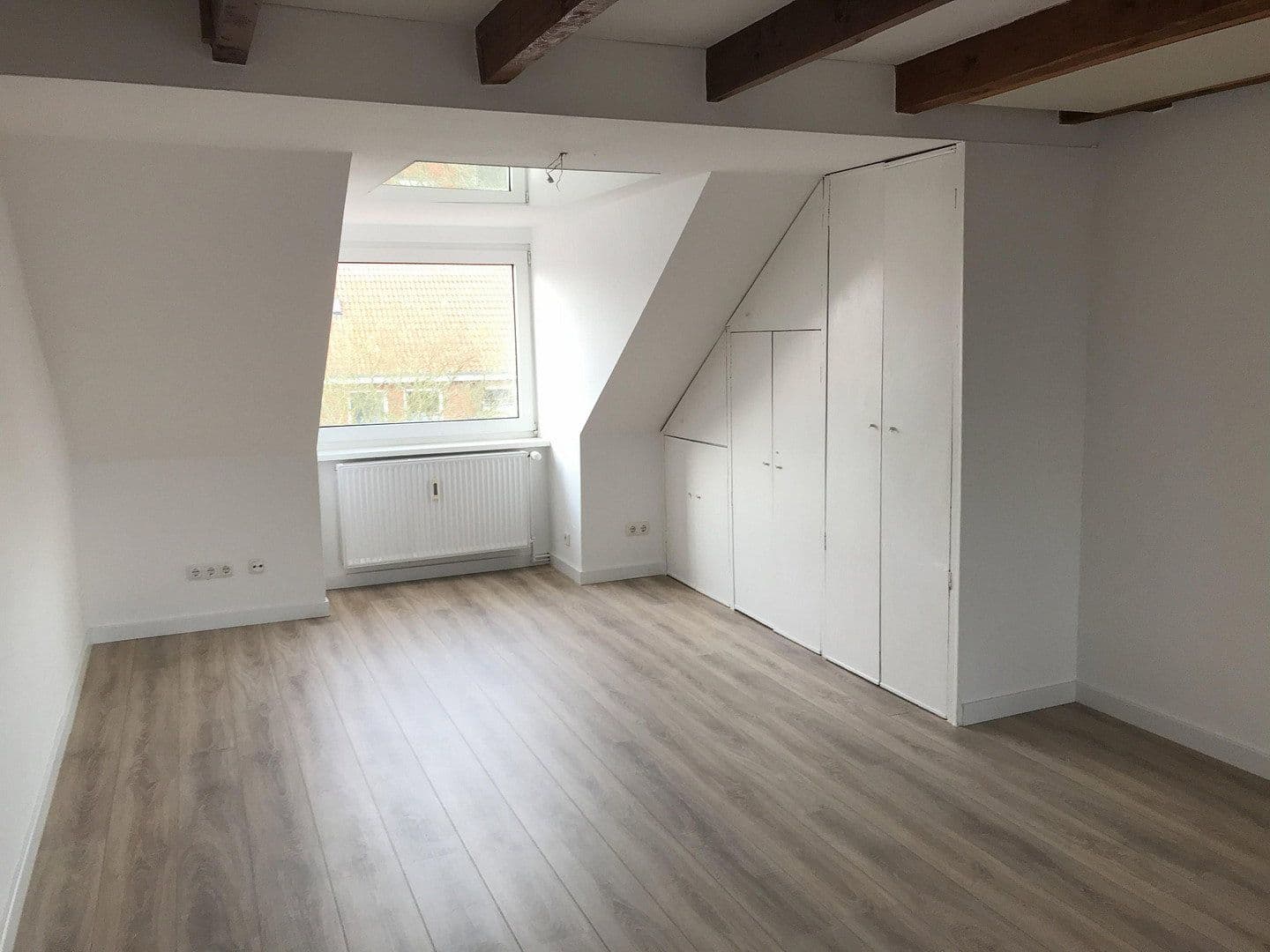 Prenájom bytu 1-izbový 38 m², Lübeck, Šlezvicko-Holštajnsko Prenájom bytu 1-izbový 38 m², Lübeck, Šlezvicko-Holštajnsko