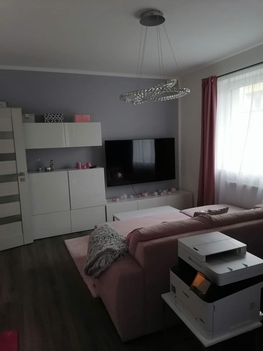Prenájom bytu 2-izbový 56 m², Pátera Ferdy, Sušice, Plzeňský kraj Prenájom bytu 2-izbový 56 m², Pátera Ferdy, Sušice, Plzeňský kraj