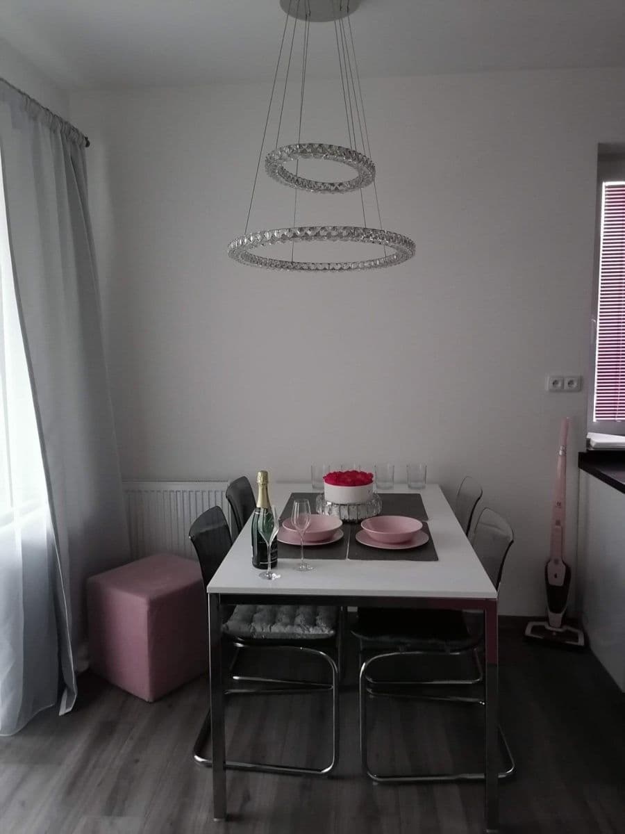 Prenájom bytu 2-izbový 56 m², Pátera Ferdy, Sušice, Plzeňský kraj Prenájom bytu 2-izbový 56 m², Pátera Ferdy, Sušice, Plzeňský kraj