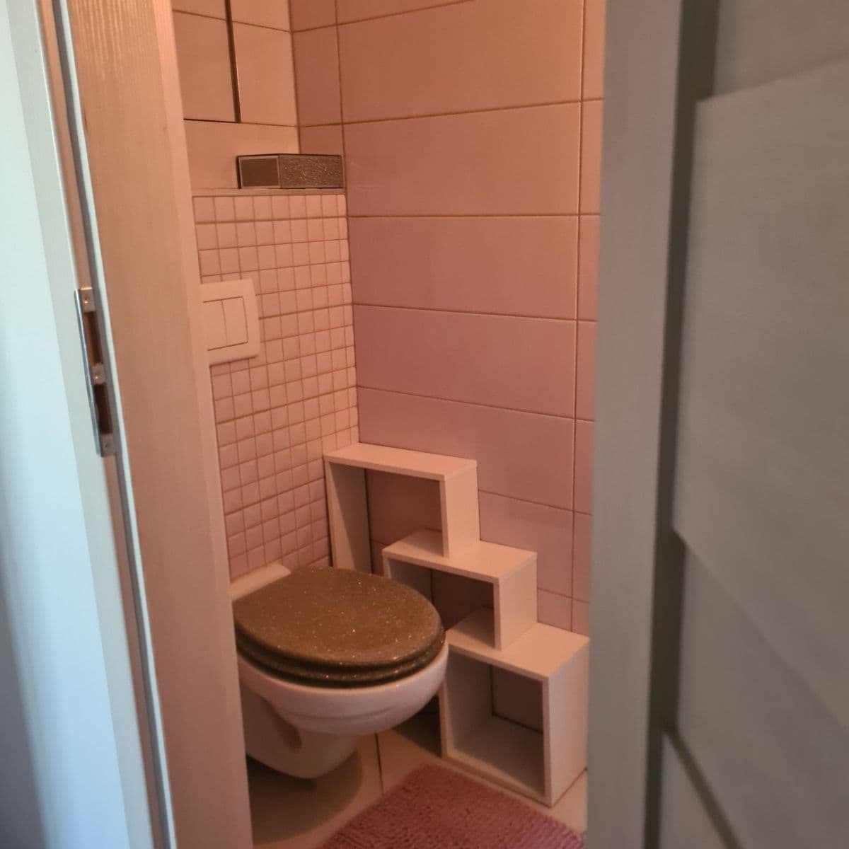 Prenájom bytu 2-izbový 56 m², Pátera Ferdy, Sušice, Plzeňský kraj Prenájom bytu 2-izbový 56 m², Pátera Ferdy, Sušice, Plzeňský kraj