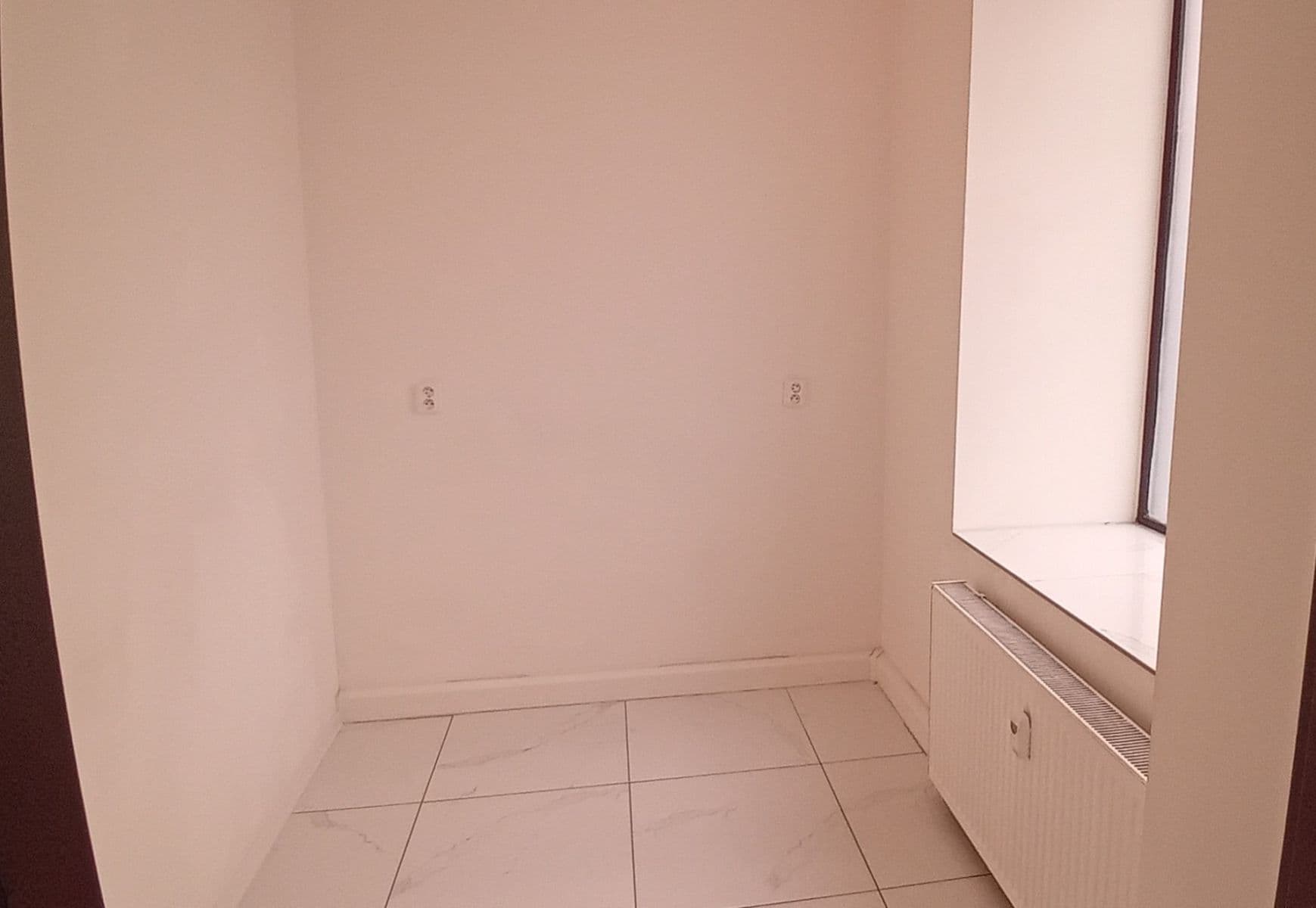 Prenájom nebytového priestoru 44 m², Husitská, Praha, Praha Prenájom nebytového priestoru 44 m², Husitská, Praha, Praha