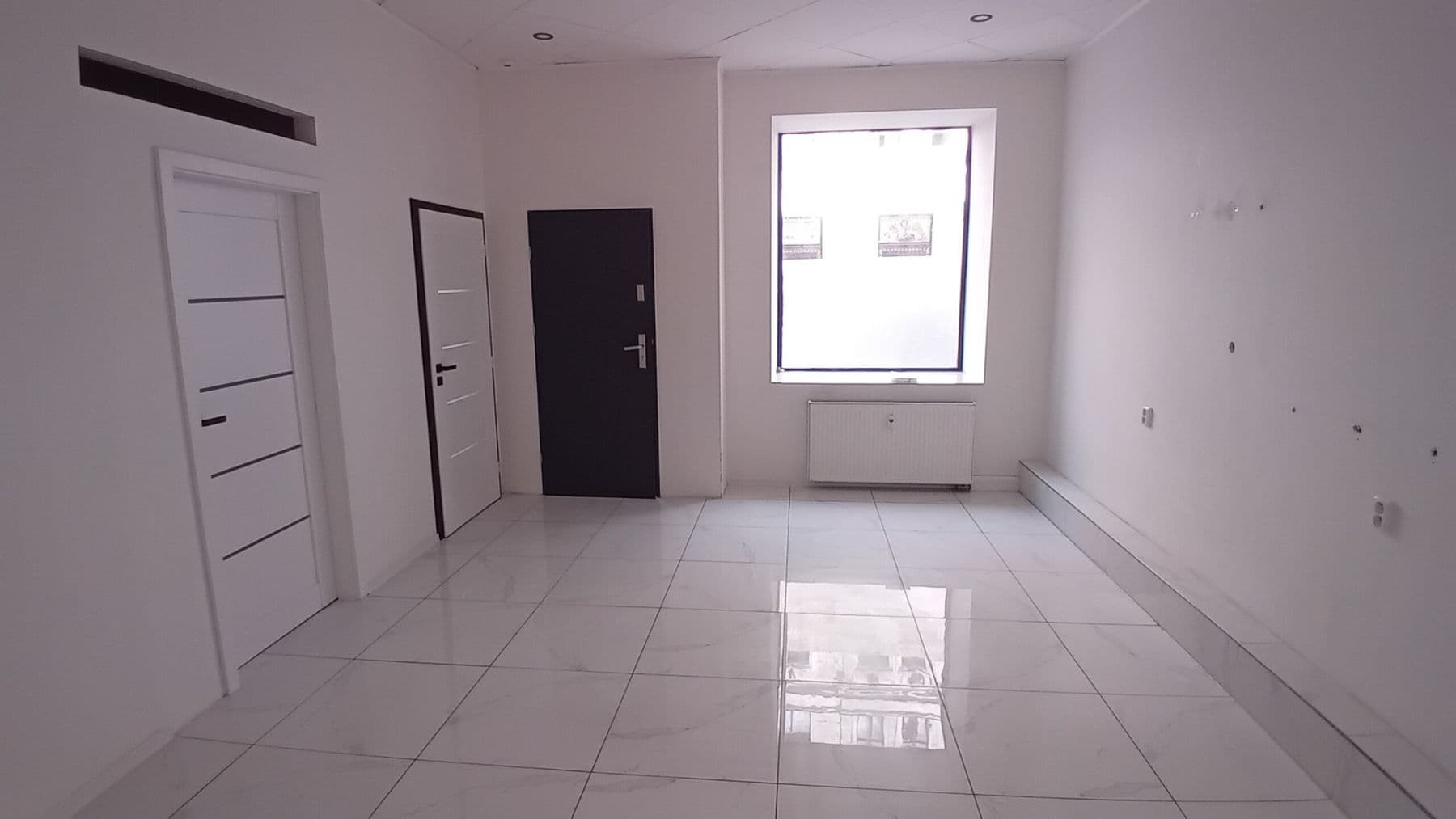 Prenájom nebytového priestoru 44 m², Husitská, Praha, Praha Prenájom nebytového priestoru 44 m², Husitská, Praha, Praha