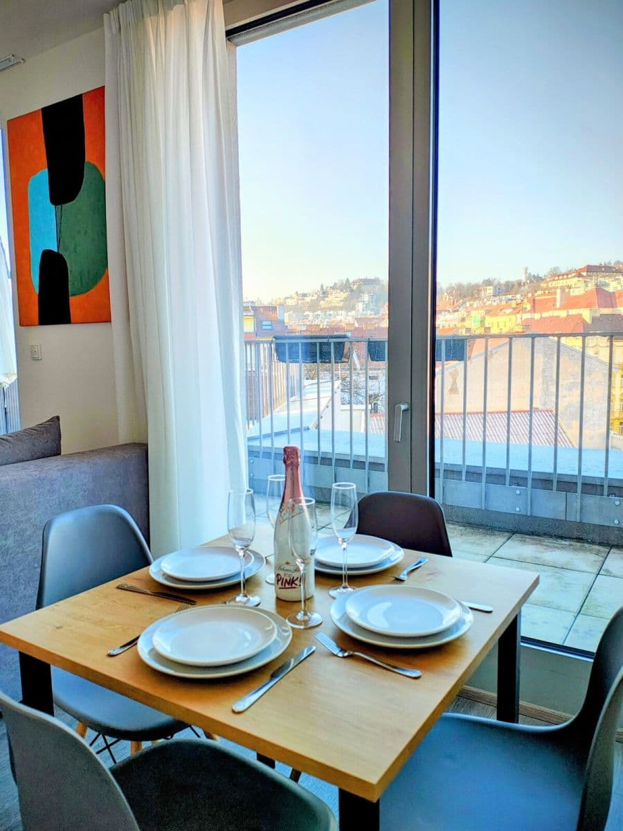 Prenájom bytu 40 m², Plzenska, Praha, Praha Prenájom bytu 40 m², Plzenska, Praha, Praha
