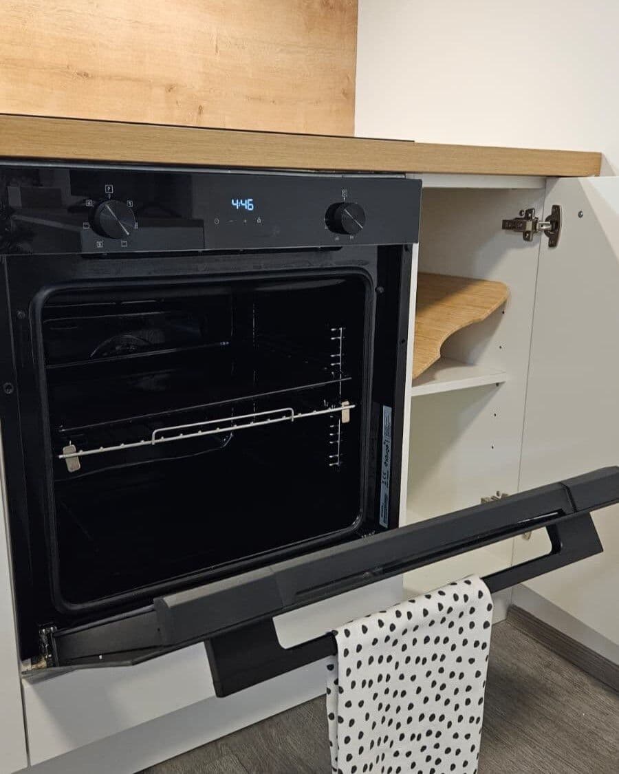 Prenájom bytu 40 m², Plzenska, Praha, Praha Prenájom bytu 40 m², Plzenska, Praha, Praha
