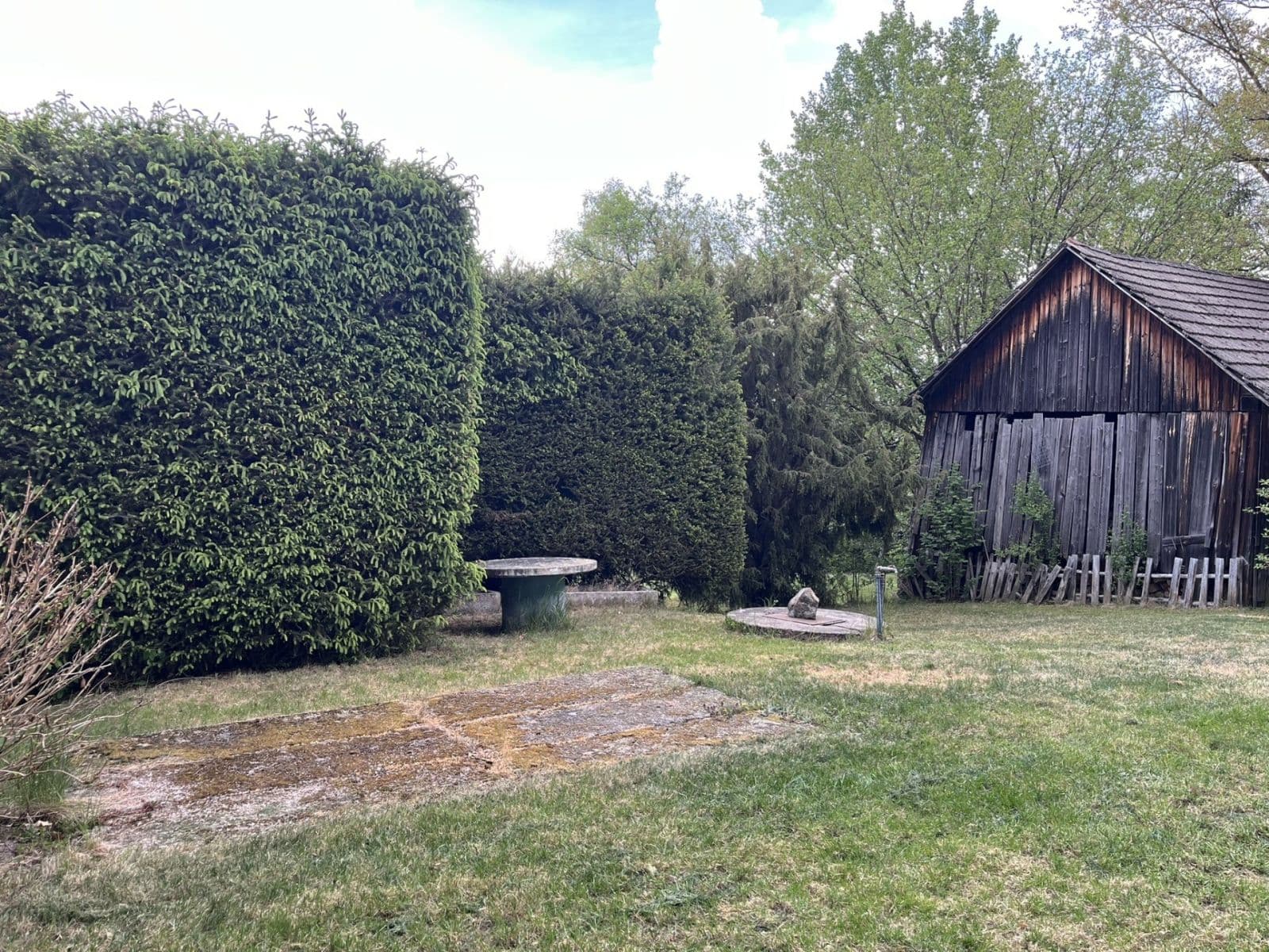 Predaj rekreačného objektu 97 m², pozemok 2.851 m², Hrachoviště, Jihočeský kraj Predaj rekreačného objektu 97 m², pozemok 2.851 m², Hrachoviště, Jihočeský kraj