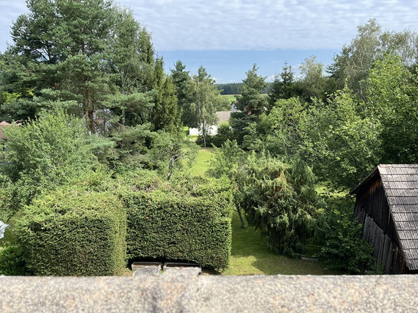 Predaj rekreačného objektu 97 m², pozemok 2.851 m², Hrachoviště, Jihočeský kraj Predaj rekreačného objektu 97 m², pozemok 2.851 m², Hrachoviště, Jihočeský kraj