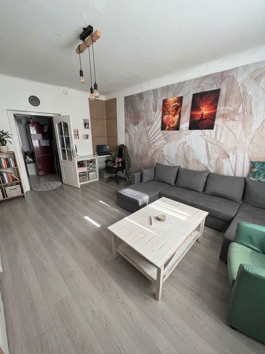 Prenájom bytu 2-izbový 78 m², Ruská, Kouřim, Středočeský kraj Prenájom bytu 2-izbový 78 m², Ruská, Kouřim, Středočeský kraj