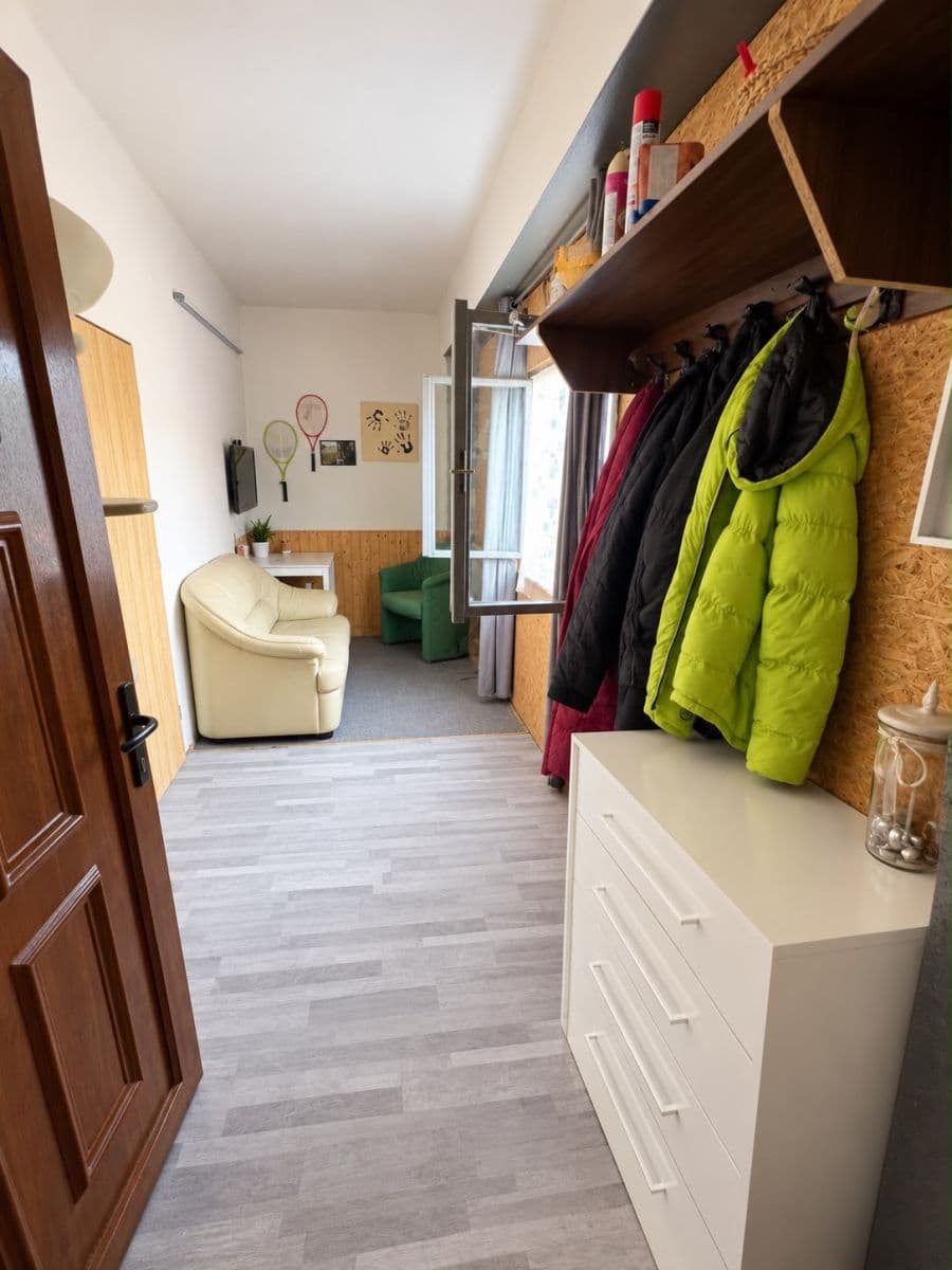 Prenájom bytu 2-izbový 78 m², Ruská, Kouřim, Středočeský kraj Prenájom bytu 2-izbový 78 m², Ruská, Kouřim, Středočeský kraj