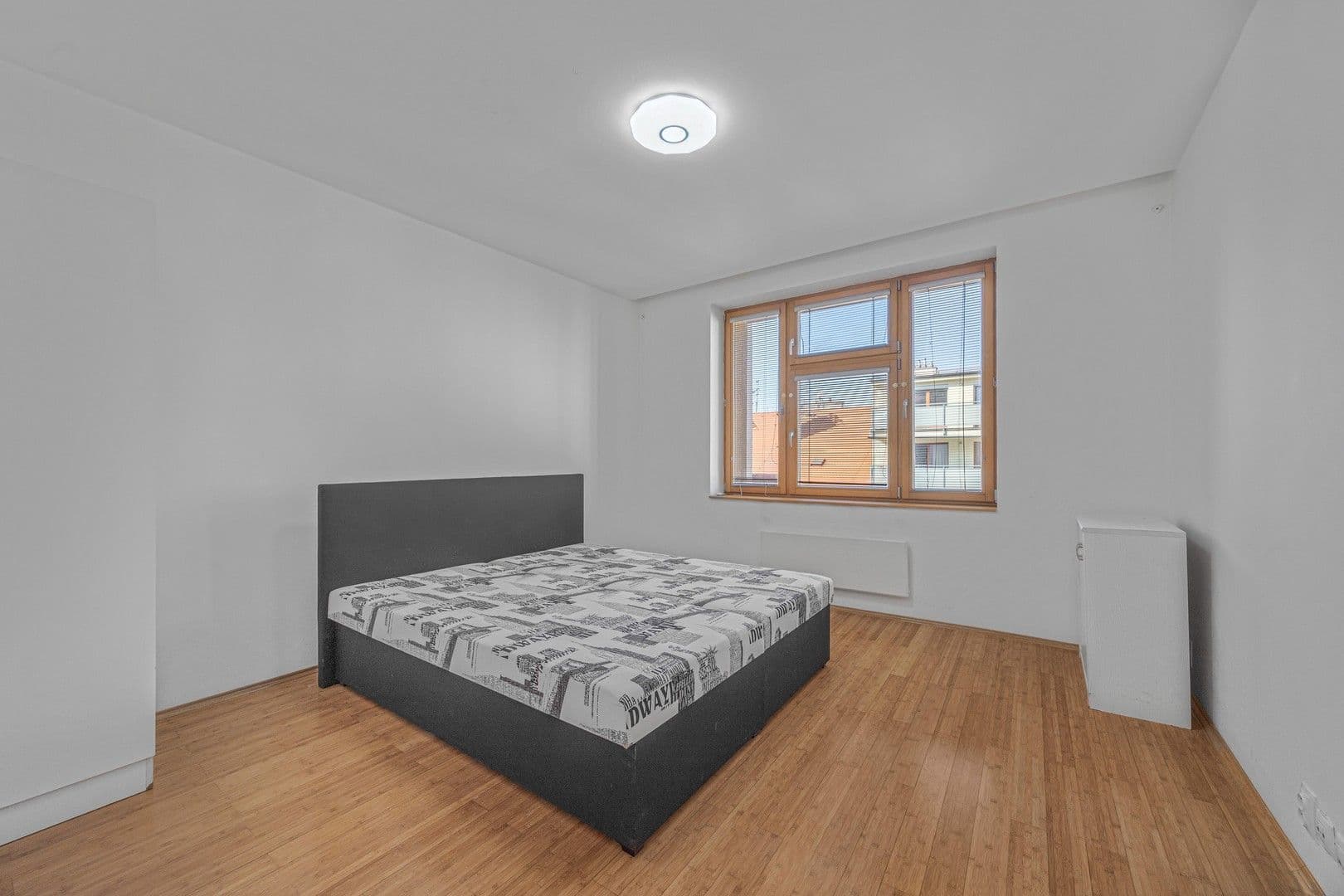 Prenájom bytu 2-izbový 48 m², Žerotínova, Praha, Praha Prenájom bytu 2-izbový 48 m², Žerotínova, Praha, Praha