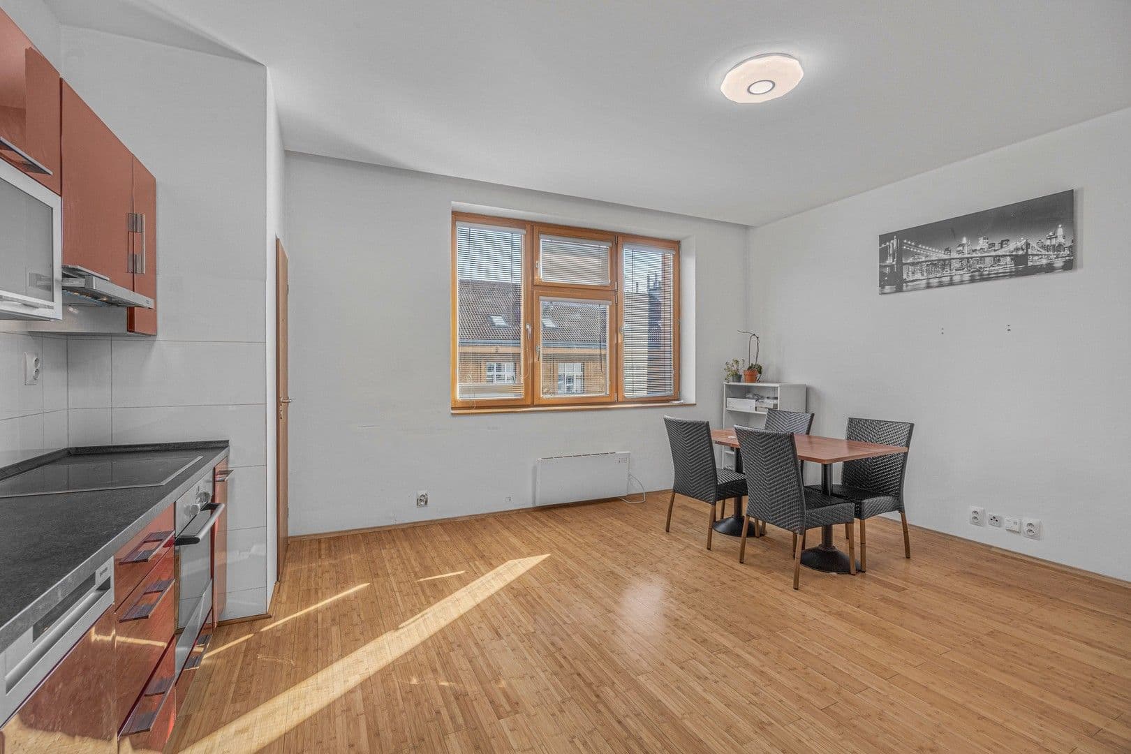 Prenájom bytu 2-izbový 48 m², Žerotínova, Praha, Praha Prenájom bytu 2-izbový 48 m², Žerotínova, Praha, Praha