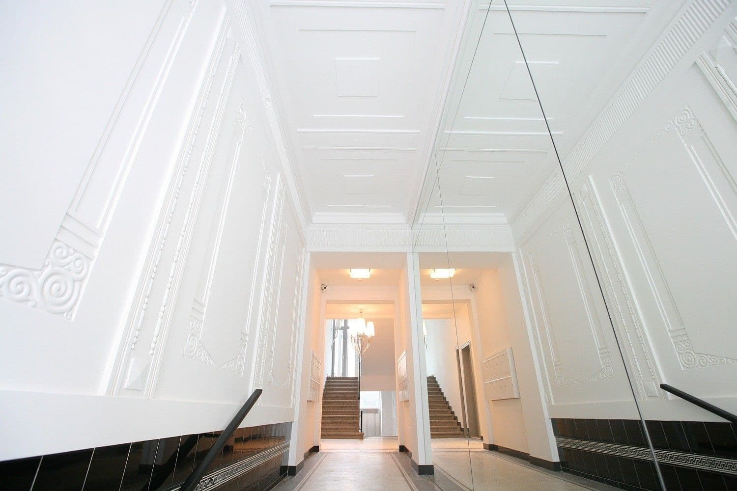 Prenájom bytu 5-izbový 184 m², Laubova, Praha, Praha Prenájom bytu 5-izbový 184 m², Laubova, Praha, Praha