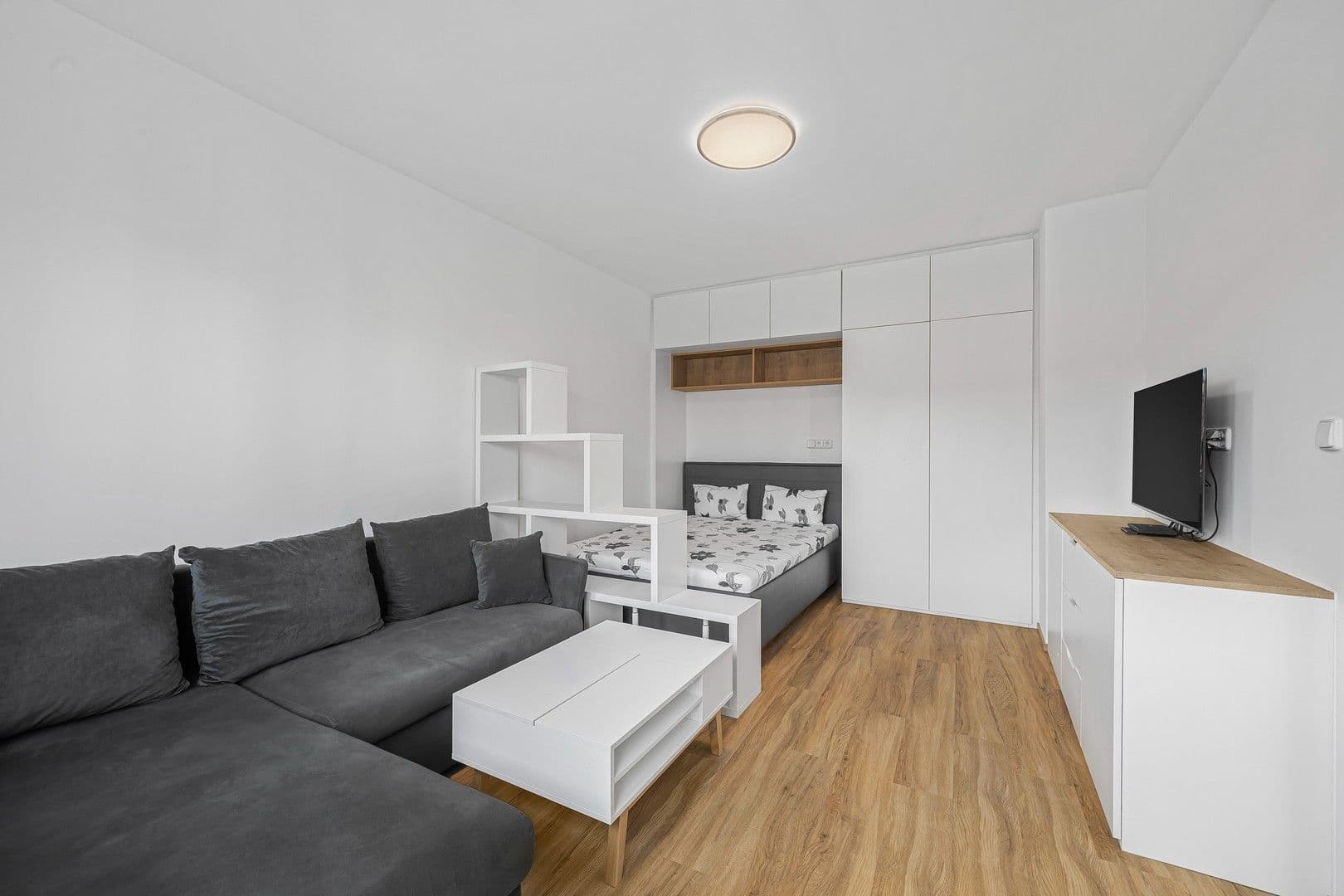 Prenájom bytu 1-izbový 32 m², Drahobejlova, Praha, Praha Prenájom bytu 1-izbový 32 m², Drahobejlova, Praha, Praha