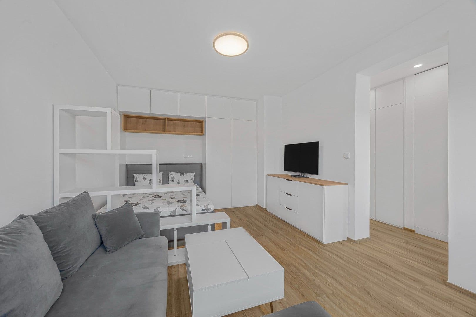 Prenájom bytu 1-izbový 32 m², Drahobejlova, Praha, Praha Prenájom bytu 1-izbový 32 m², Drahobejlova, Praha, Praha