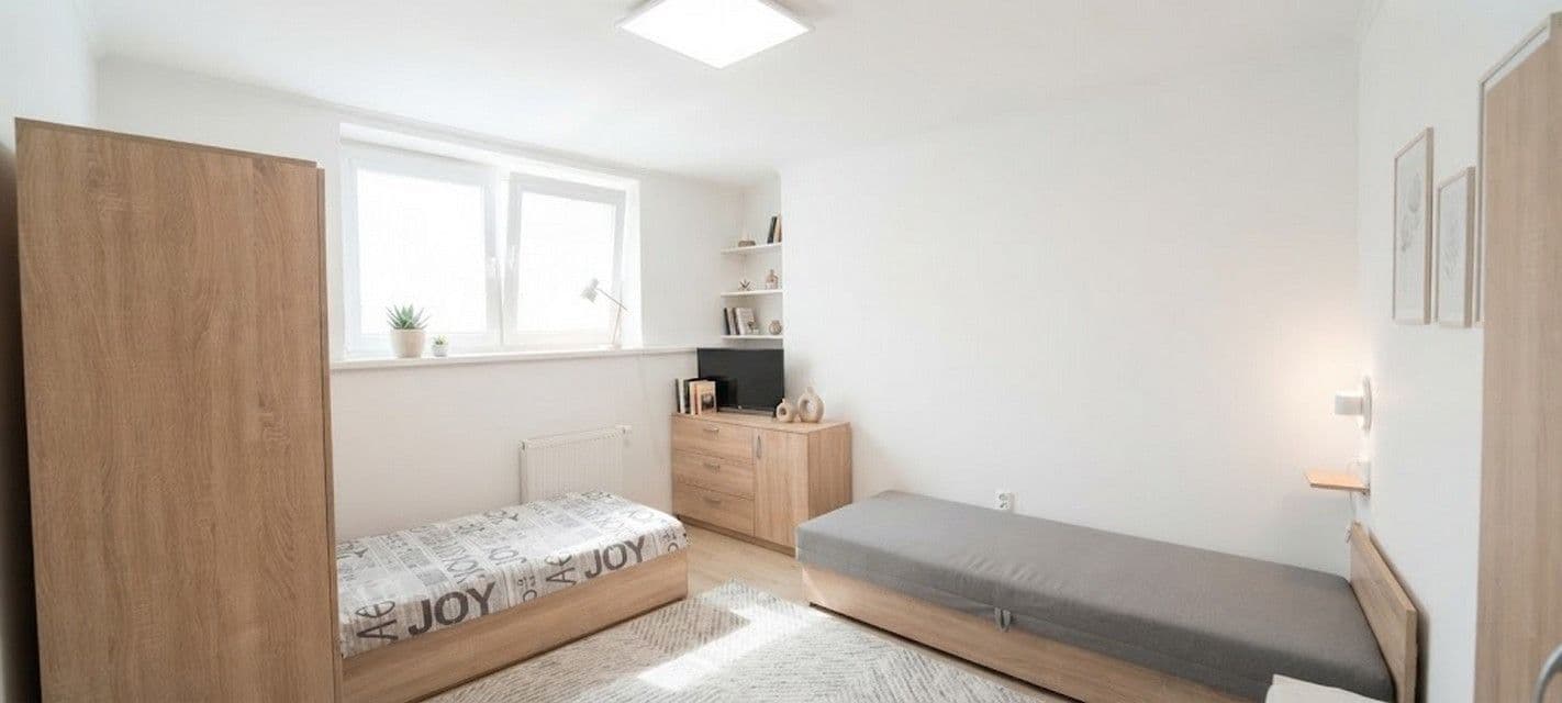 Prenájom bytu 2-izbový 71 m², Novovysočanská, Praha, Praha Prenájom bytu 2-izbový 71 m², Novovysočanská, Praha, Praha