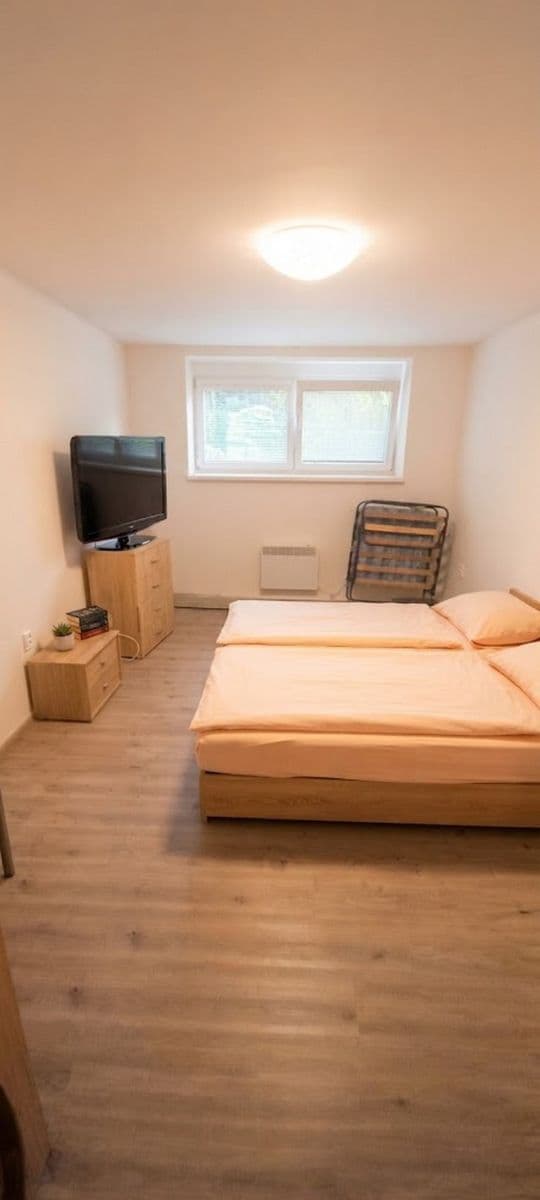 Prenájom bytu 2-izbový 71 m², Novovysočanská, Praha, Praha Prenájom bytu 2-izbový 71 m², Novovysočanská, Praha, Praha