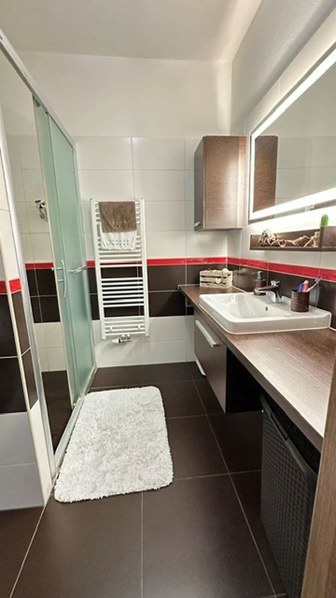 Predaj bytu 3-izbový 79 m², Topolová, Olomouc, Olomoucký kraj Predaj bytu 3-izbový 79 m², Topolová, Olomouc, Olomoucký kraj