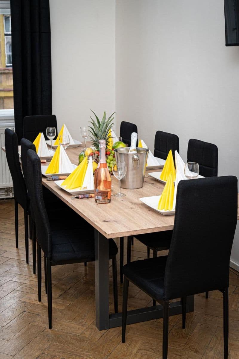Prenájom bytu 162 m², Matoušova, Praha, Praha Prenájom bytu 162 m², Matoušova, Praha, Praha