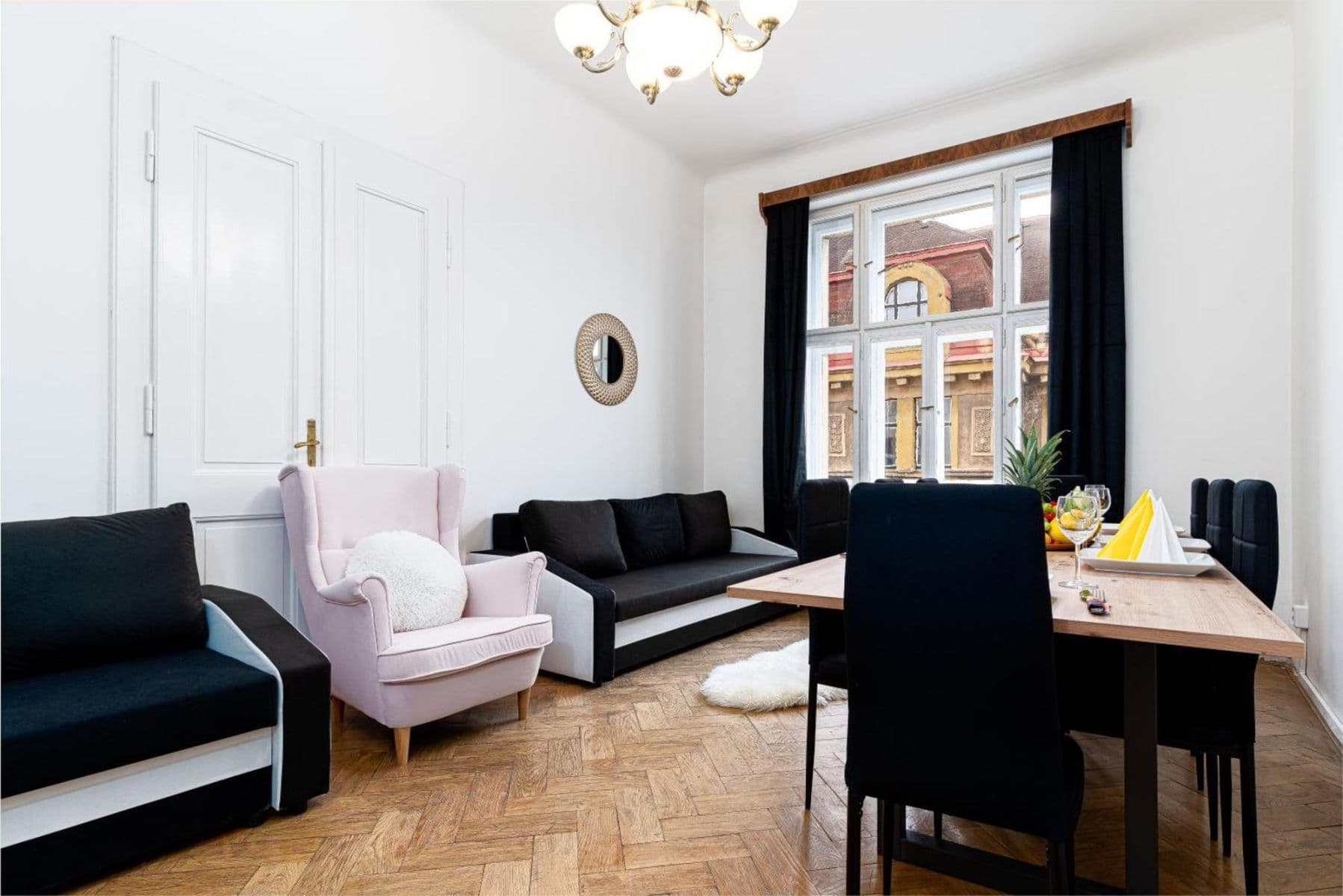 Prenájom bytu 162 m², Matoušova, Praha, Praha Prenájom bytu 162 m², Matoušova, Praha, Praha