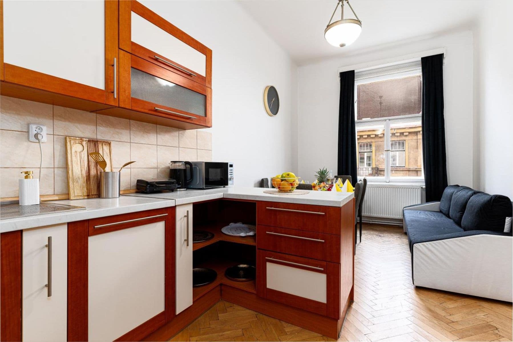 Prenájom bytu 162 m², Matoušova, Praha, Praha Prenájom bytu 162 m², Matoušova, Praha, Praha