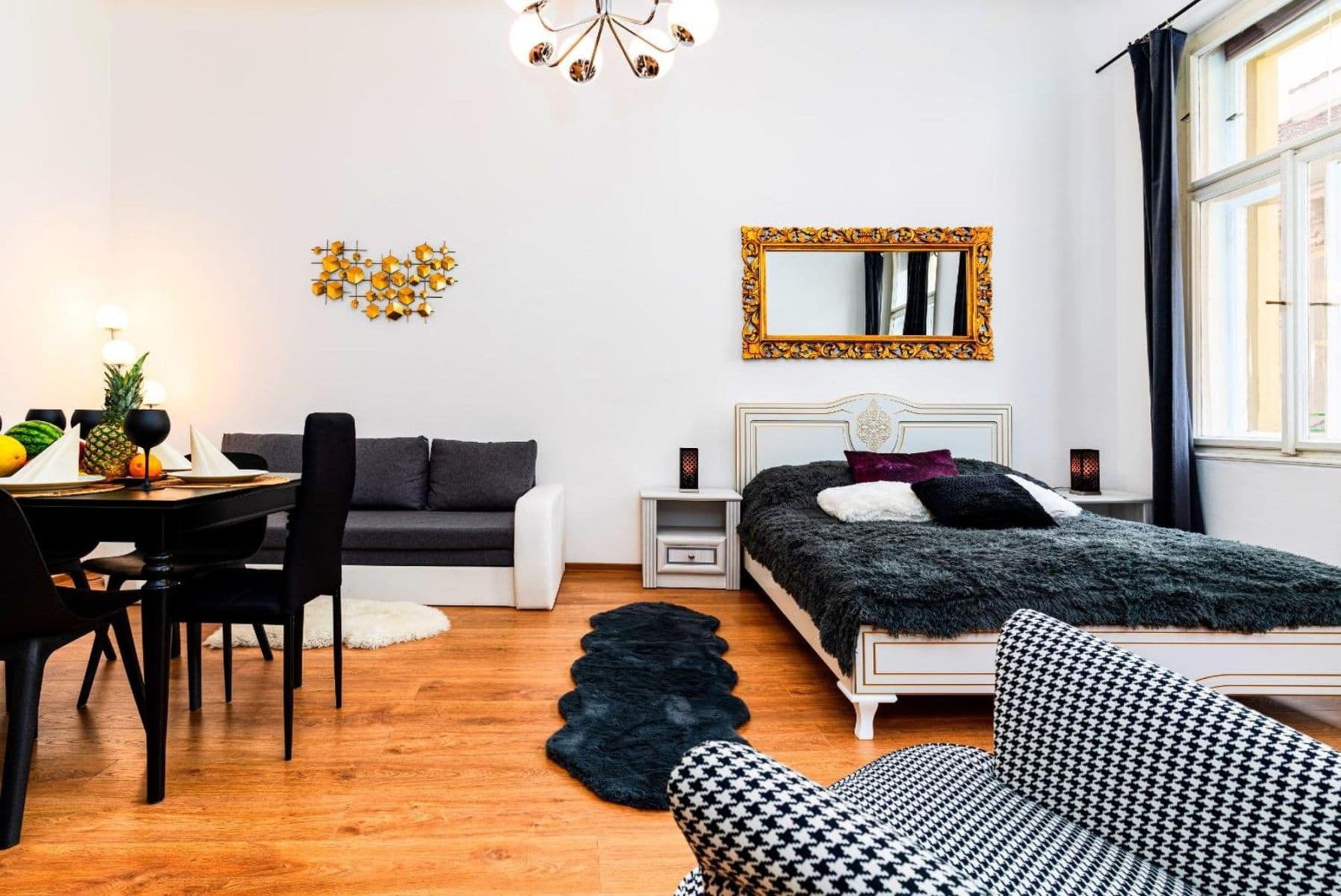 Prenájom bytu 110 m², Ve Smečkách, Praha, Praha Prenájom bytu 110 m², Ve Smečkách, Praha, Praha