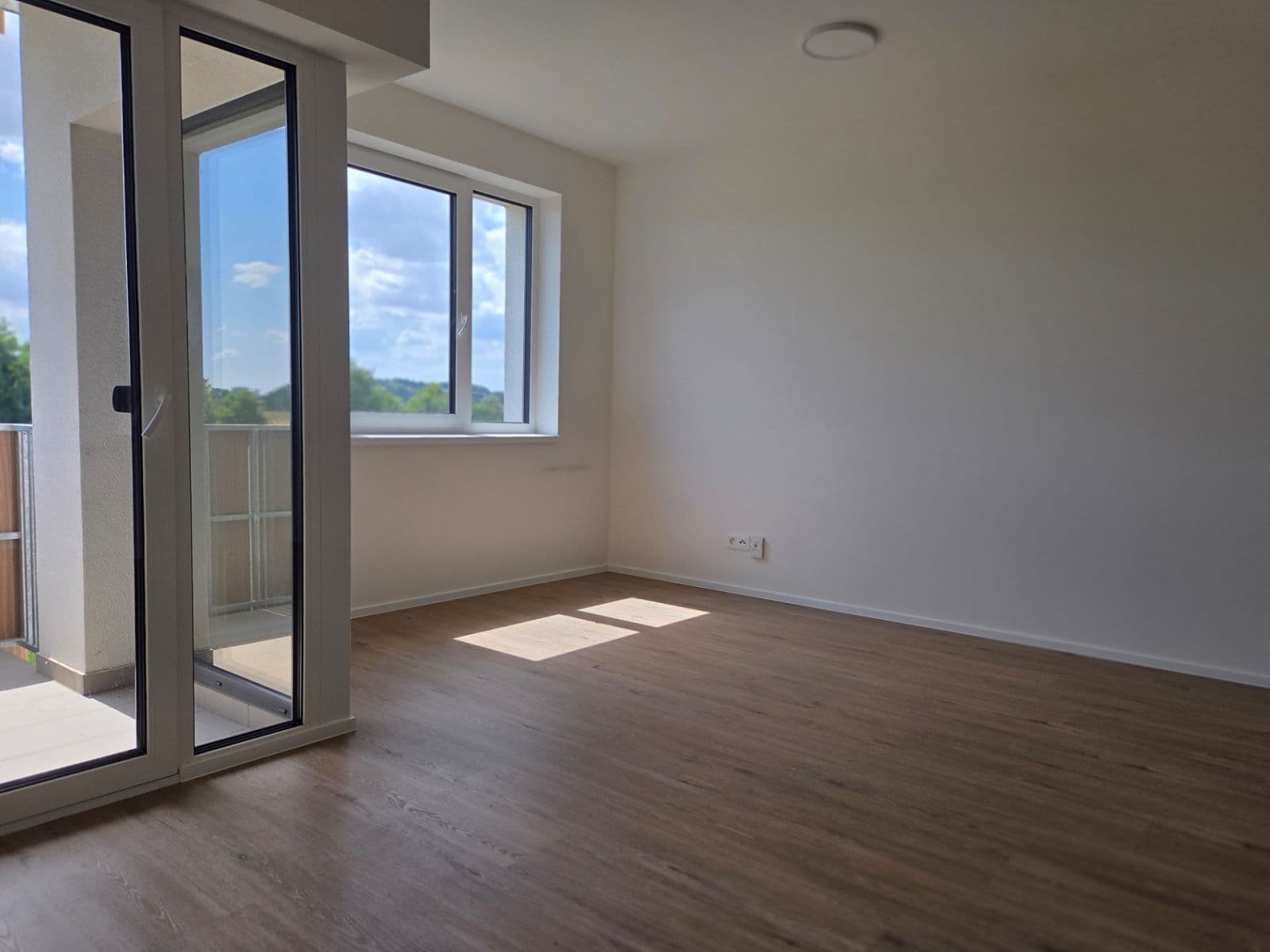 Prenájom bytu 1-izbový 40 m², Loudova, Olomouc, Olomoucký kraj Prenájom bytu 1-izbový 40 m², Loudova, Olomouc, Olomoucký kraj