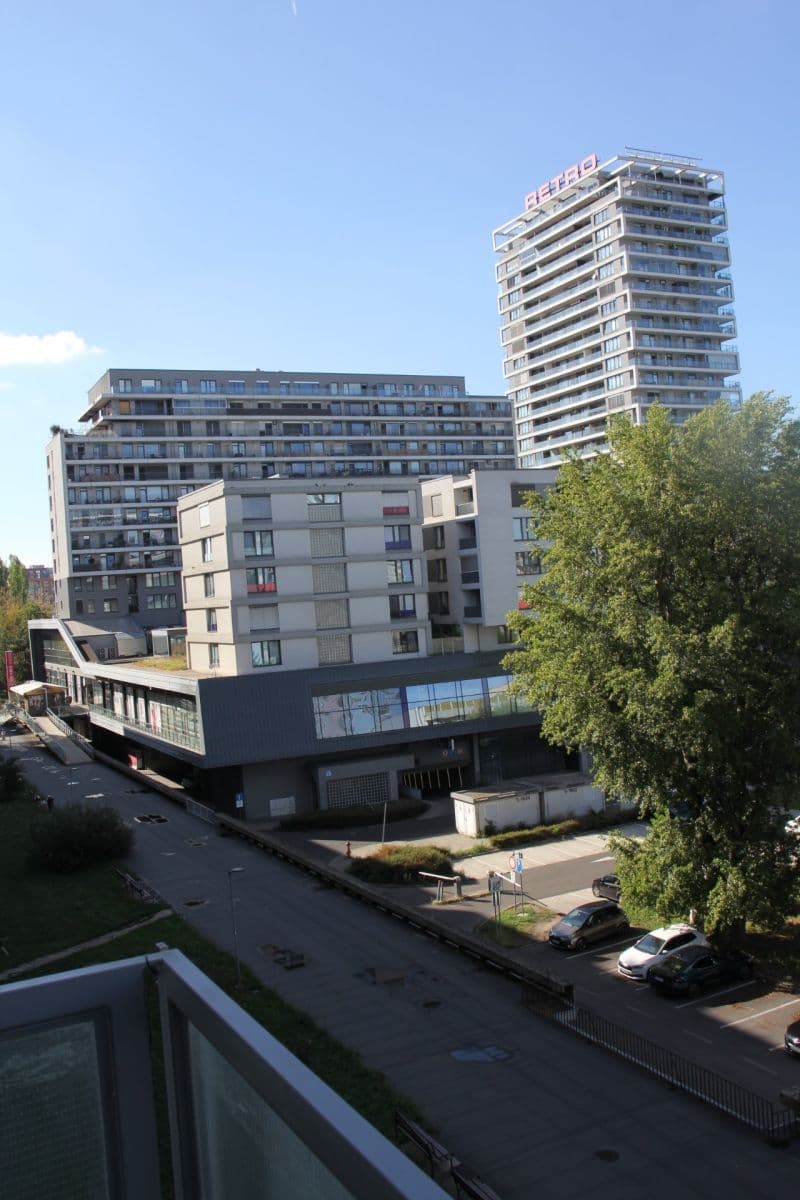 Prenájom bytu 3-izbový 60 m², Muškátová, Ružinov, Bratislavský kraj Prenájom bytu 3-izbový 60 m², Muškátová, Ružinov, Bratislavský kraj