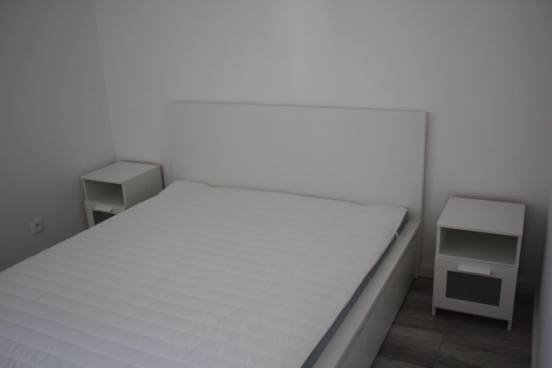 Prenájom bytu 3-izbový 60 m², Muškátová, Ružinov, Bratislavský kraj Prenájom bytu 3-izbový 60 m², Muškátová, Ružinov, Bratislavský kraj