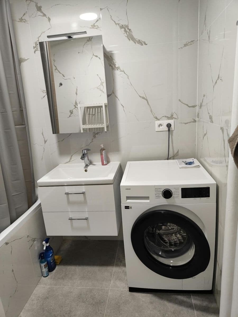 Prenájom bytu 3-izbový 60 m², Muškátová, Ružinov, Bratislavský kraj Prenájom bytu 3-izbový 60 m², Muškátová, Ružinov, Bratislavský kraj