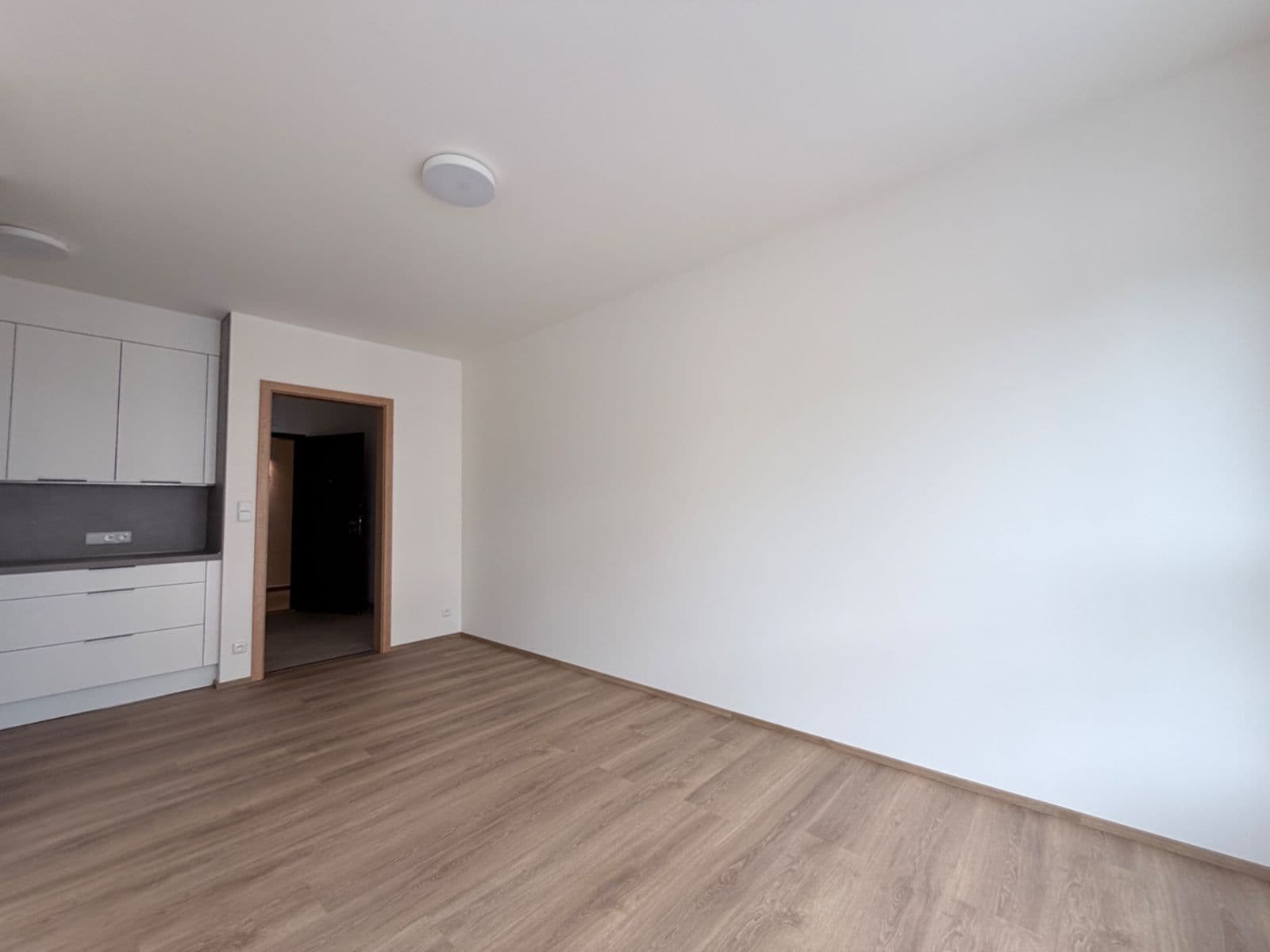 Prenájom bytu 1-izbový 38 m², Nádražní, Kralupy nad Vltavou, Středočeský kraj Prenájom bytu 1-izbový 38 m², Nádražní, Kralupy nad Vltavou, Středočeský kraj