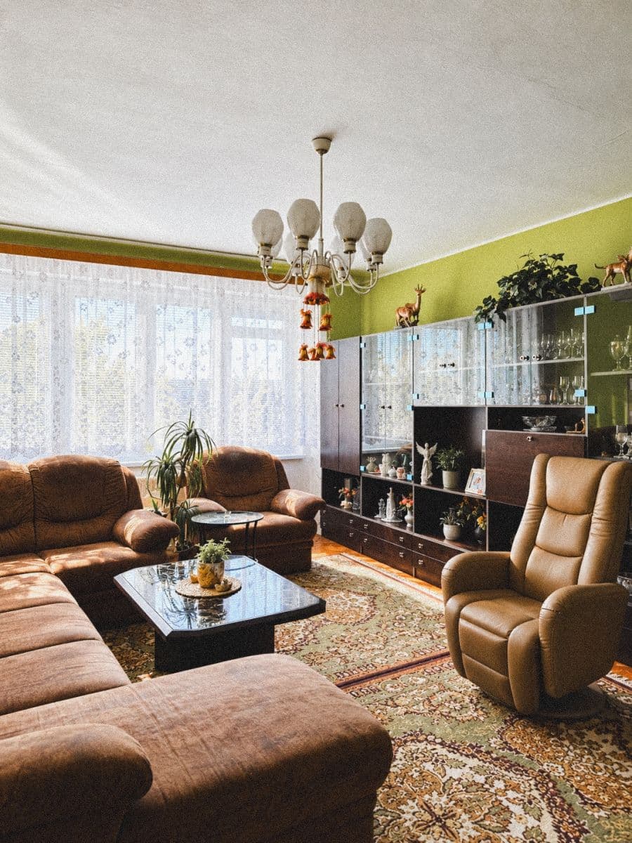 Predaj bytu 3-izbový 87 m², 28. října, Ledeč nad Sázavou, Kraj Vysočina Predaj bytu 3-izbový 87 m², 28. října, Ledeč nad Sázavou, Kraj Vysočina