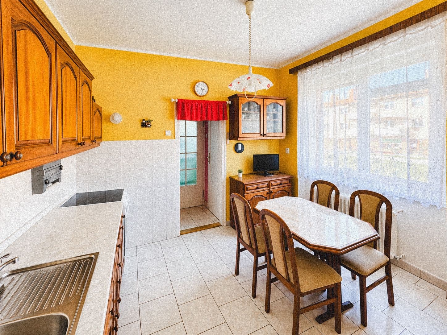 Predaj bytu 3-izbový 87 m², 28. října, Ledeč nad Sázavou, Kraj Vysočina Predaj bytu 3-izbový 87 m², 28. října, Ledeč nad Sázavou, Kraj Vysočina