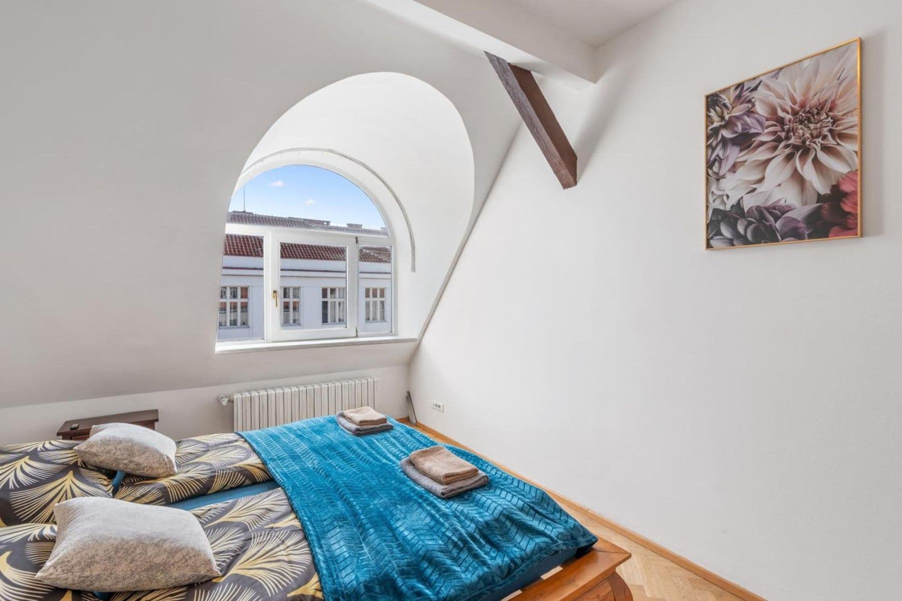 Prenájom bytu 129 m², Matoušova, Praha, Praha Prenájom bytu 129 m², Matoušova, Praha, Praha