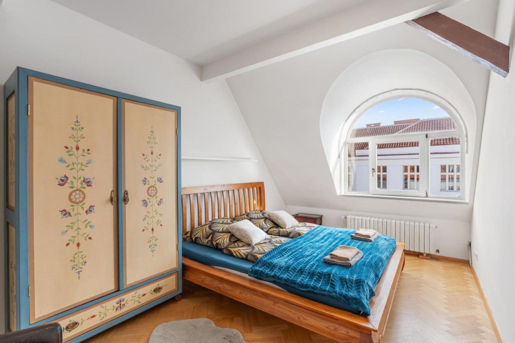 Prenájom bytu 129 m², Matoušova, Praha, Praha Prenájom bytu 129 m², Matoušova, Praha, Praha
