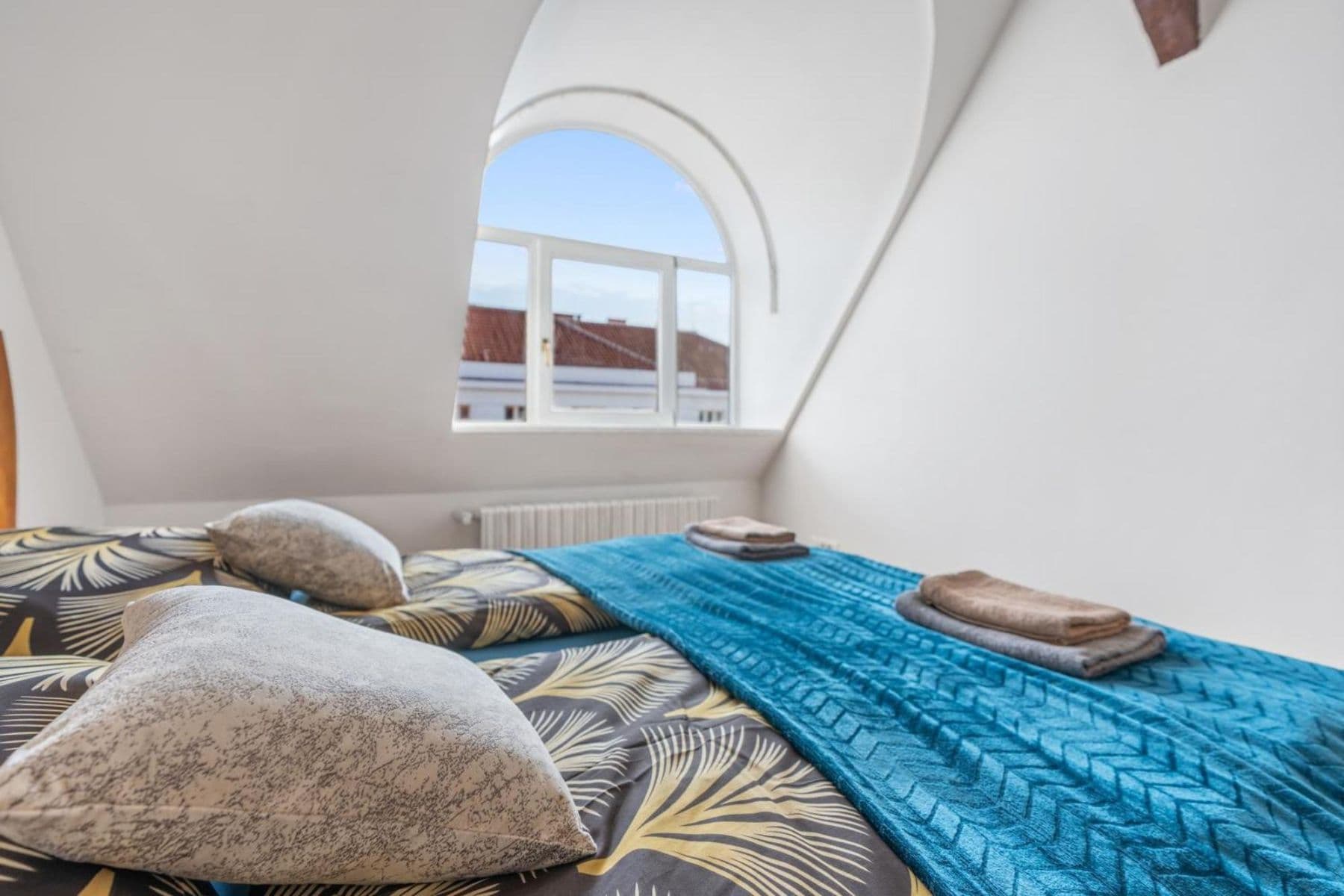 Prenájom bytu 129 m², Matoušova, Praha, Praha Prenájom bytu 129 m², Matoušova, Praha, Praha