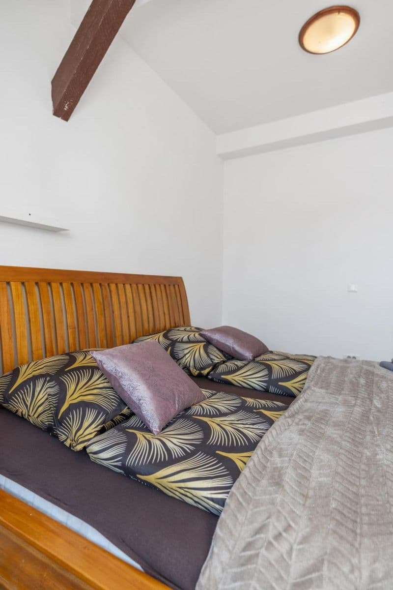 Prenájom bytu 129 m², Matoušova, Praha, Praha Prenájom bytu 129 m², Matoušova, Praha, Praha