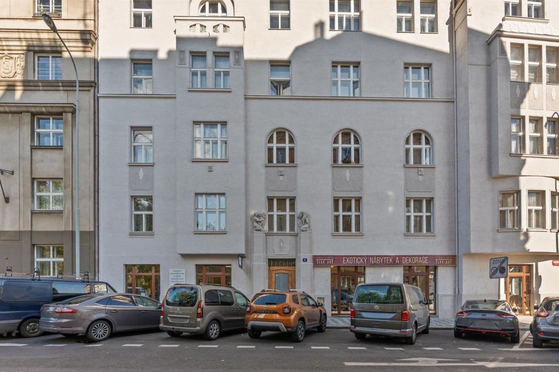 Prenájom bytu 129 m², Matoušova, Praha, Praha Prenájom bytu 129 m², Matoušova, Praha, Praha