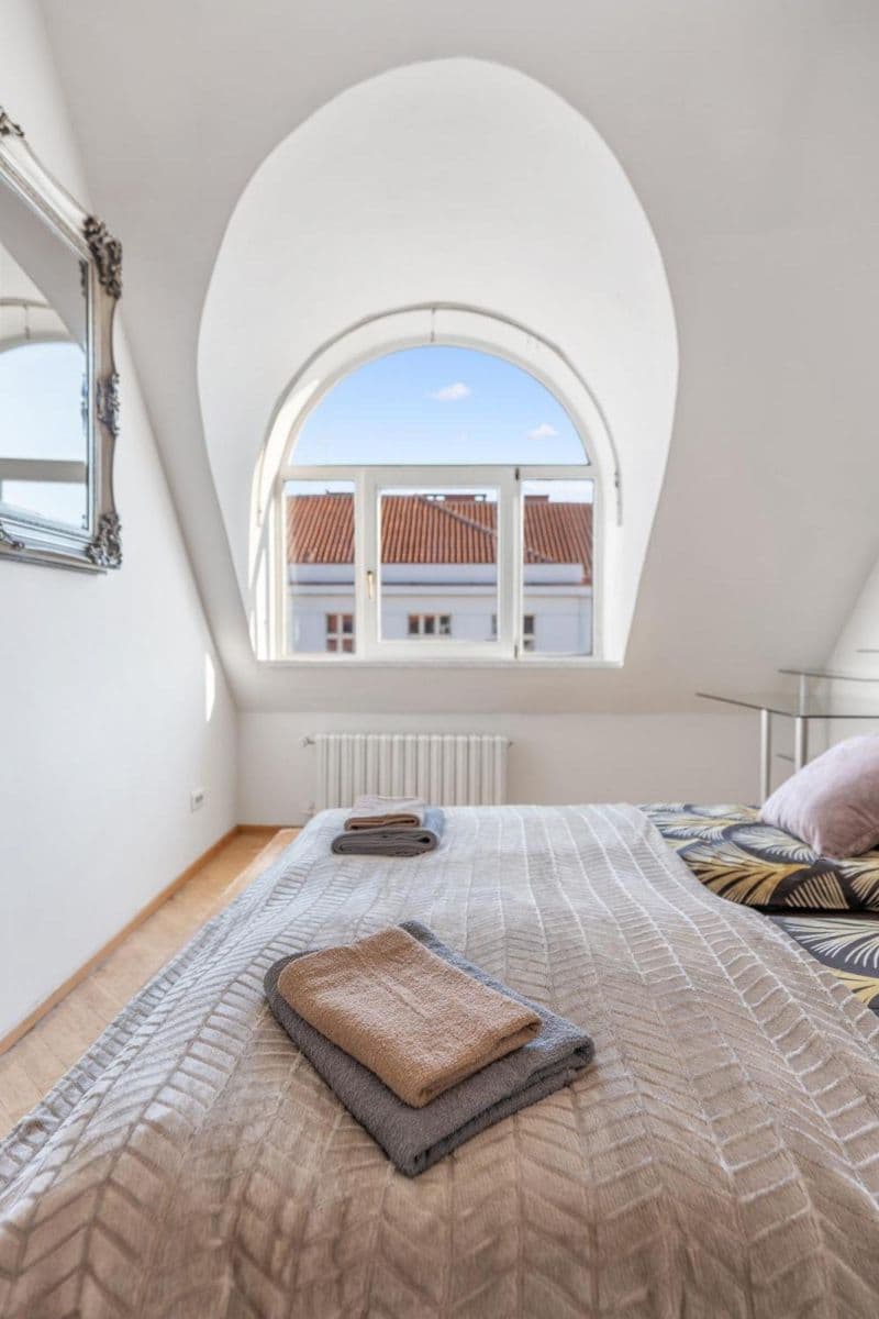 Prenájom bytu 129 m², Matoušova, Praha, Praha Prenájom bytu 129 m², Matoušova, Praha, Praha