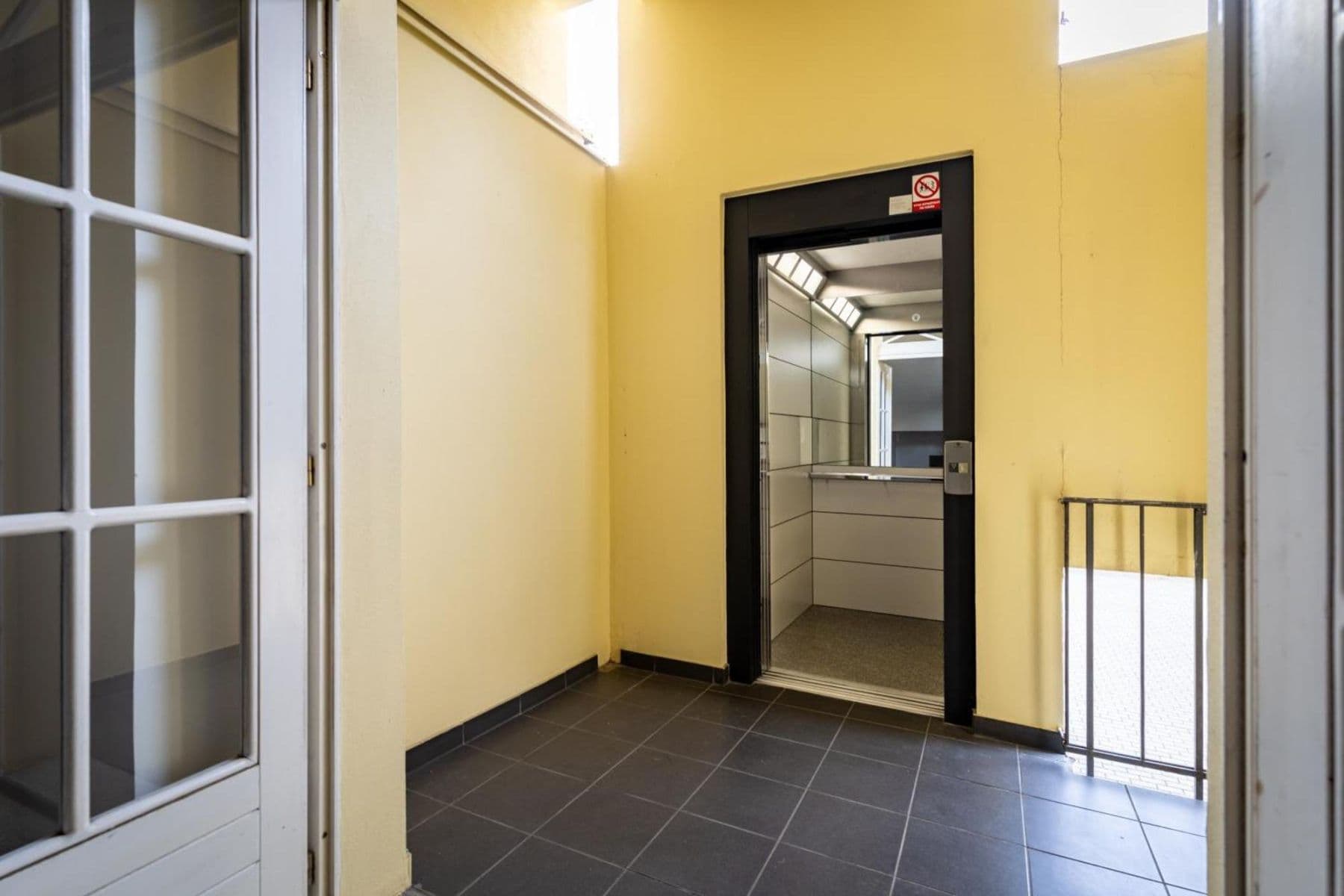 Prenájom bytu 156 m², Ortenovo náměstí, Praha, Praha Prenájom bytu 156 m², Ortenovo náměstí, Praha, Praha