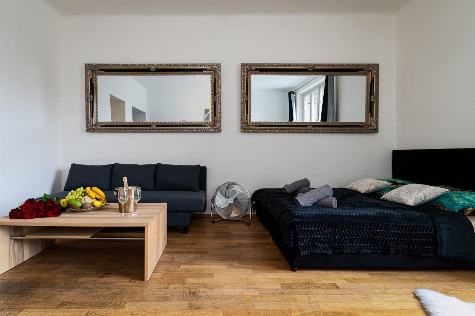 Prenájom bytu 156 m², Ortenovo náměstí, Praha, Praha Prenájom bytu 156 m², Ortenovo náměstí, Praha, Praha