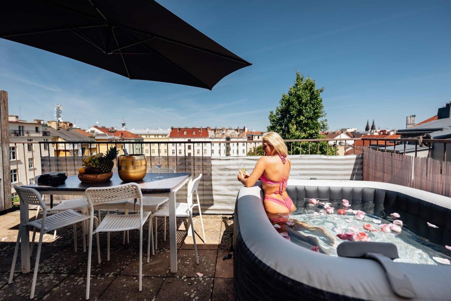 Prenájom bytu 134 m², Wenzigova, Praha, Praha Prenájom bytu 134 m², Wenzigova, Praha, Praha
