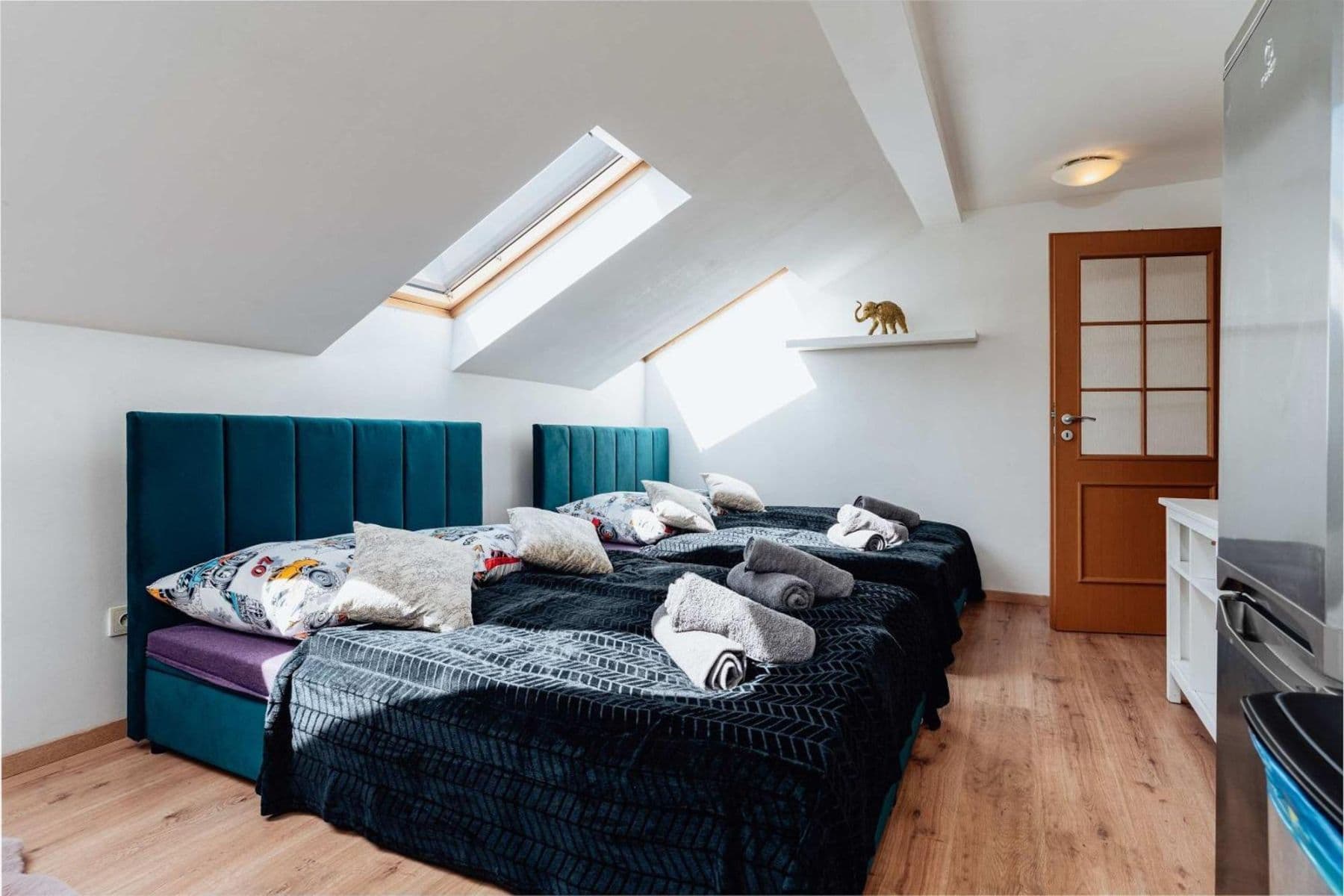 Prenájom bytu 134 m², Wenzigova, Praha, Praha Prenájom bytu 134 m², Wenzigova, Praha, Praha