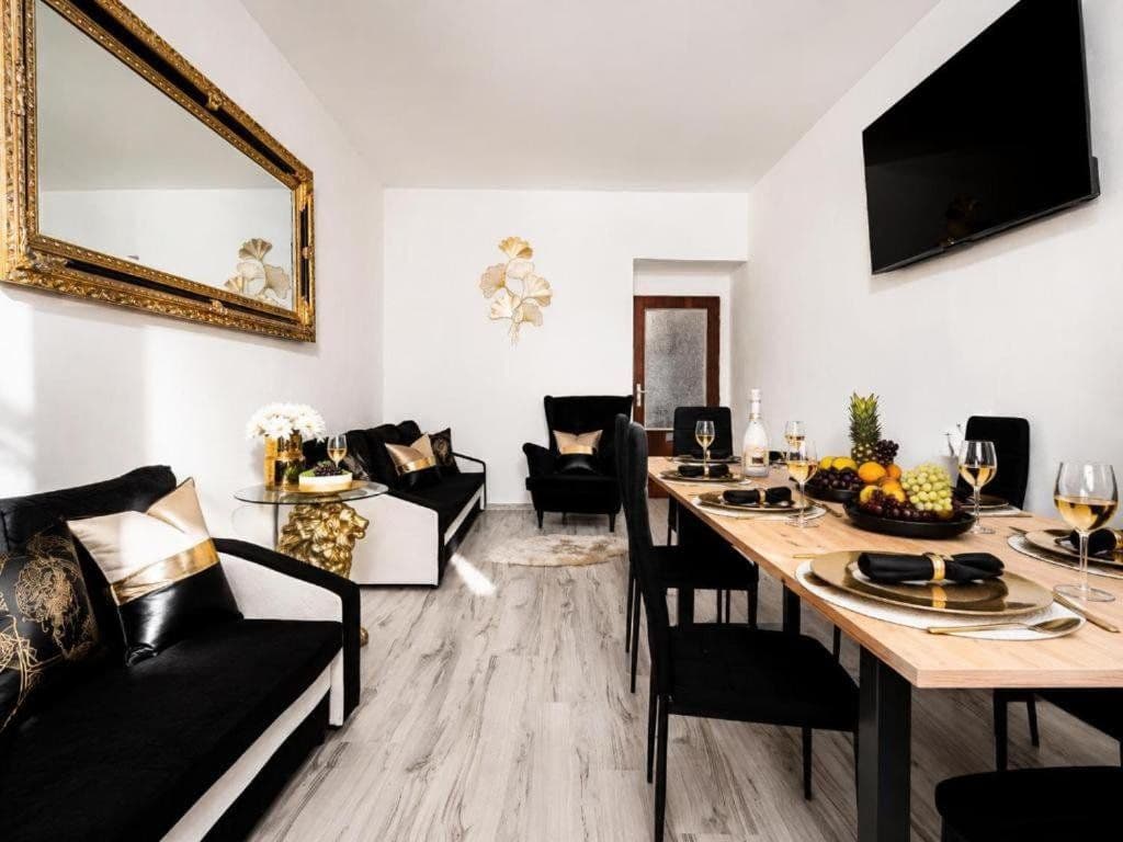 Prenájom bytu 152 m², Vinohradská, Praha, Praha Prenájom bytu 152 m², Vinohradská, Praha, Praha