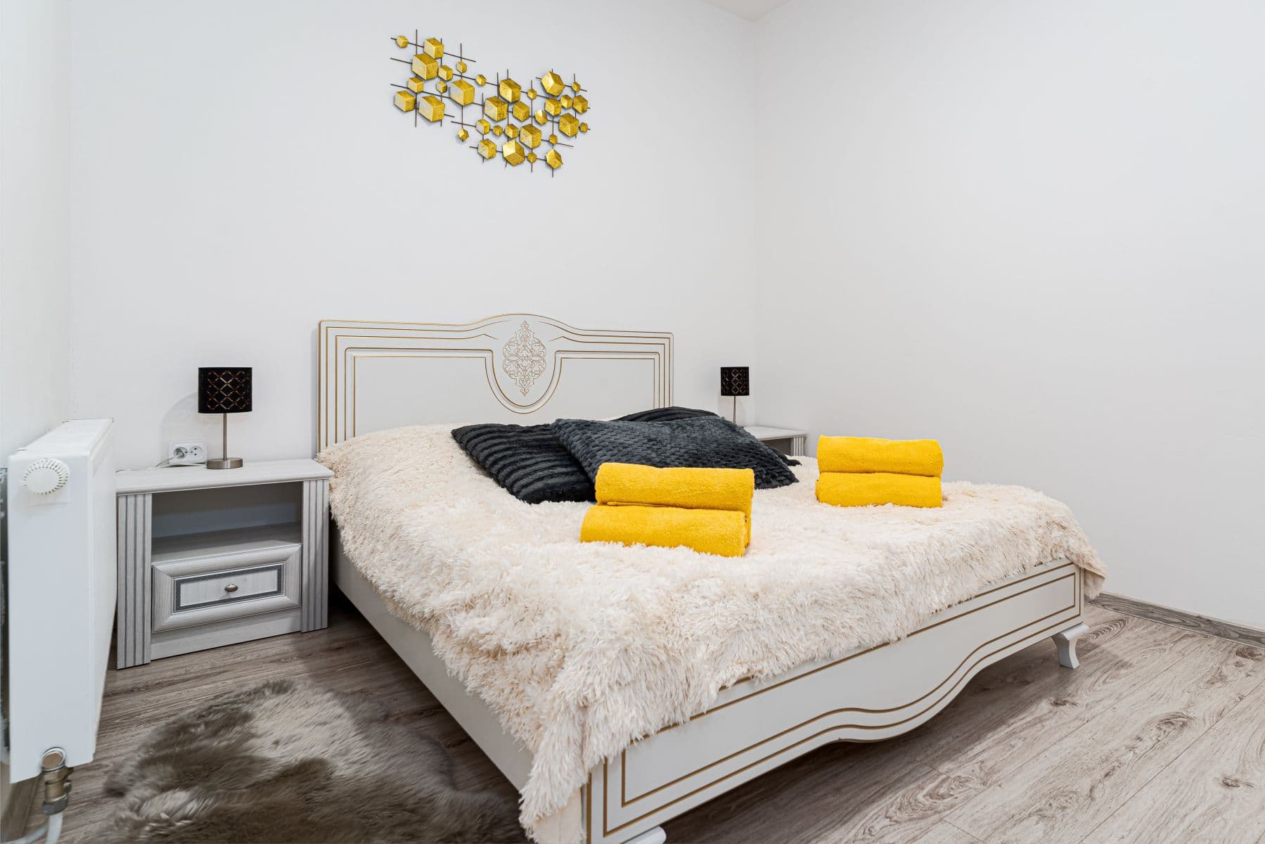 Prenájom bytu 152 m², Vinohradská, Praha, Praha Prenájom bytu 152 m², Vinohradská, Praha, Praha