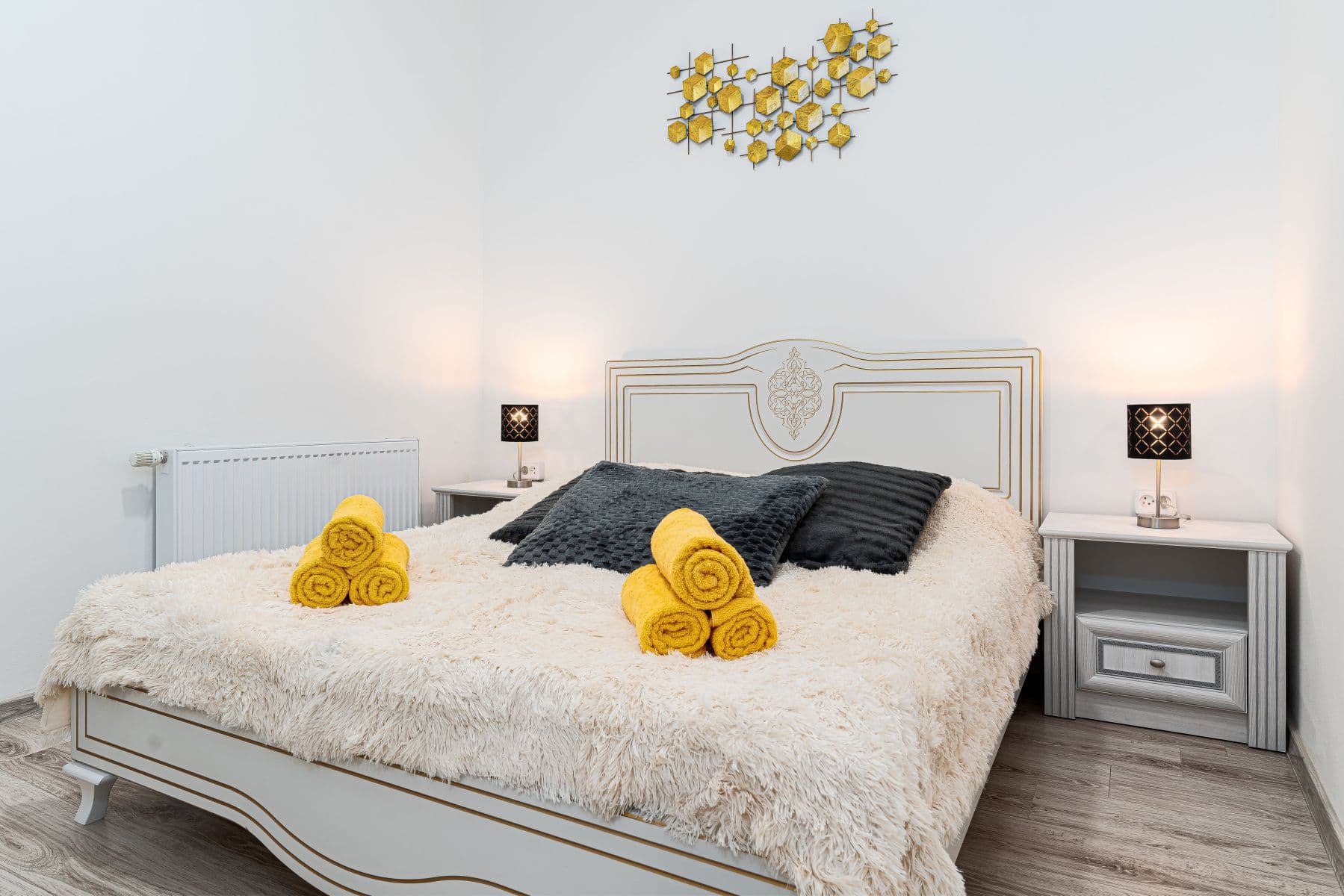 Prenájom bytu 152 m², Vinohradská, Praha, Praha Prenájom bytu 152 m², Vinohradská, Praha, Praha