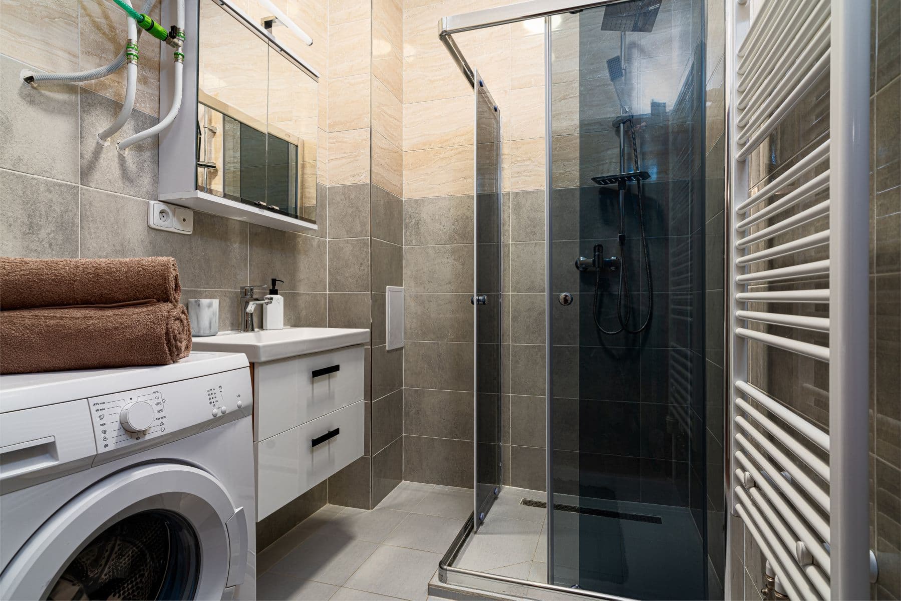 Prenájom bytu 152 m², Vinohradská, Praha, Praha Prenájom bytu 152 m², Vinohradská, Praha, Praha
