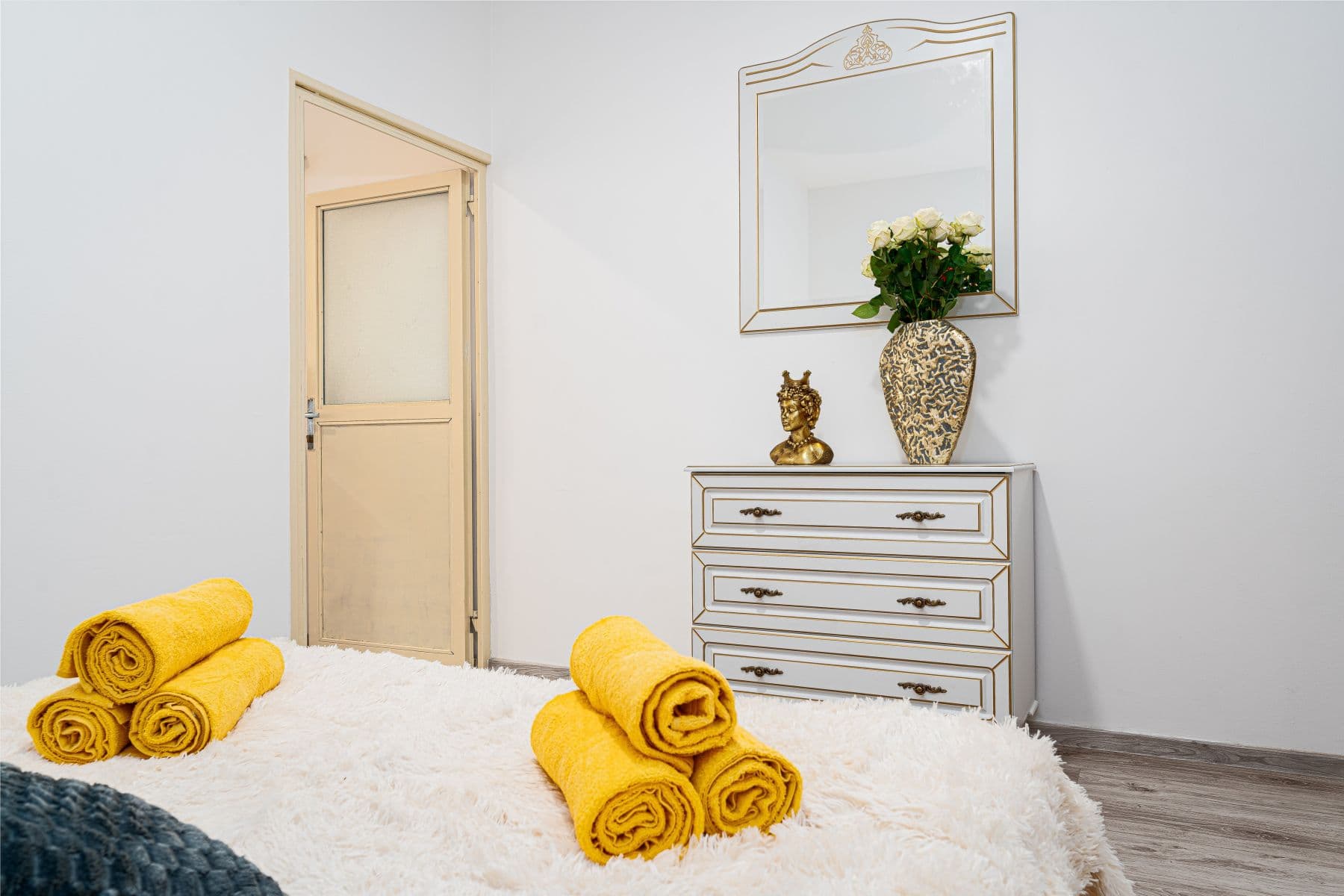 Prenájom bytu 152 m², Vinohradská, Praha, Praha Prenájom bytu 152 m², Vinohradská, Praha, Praha