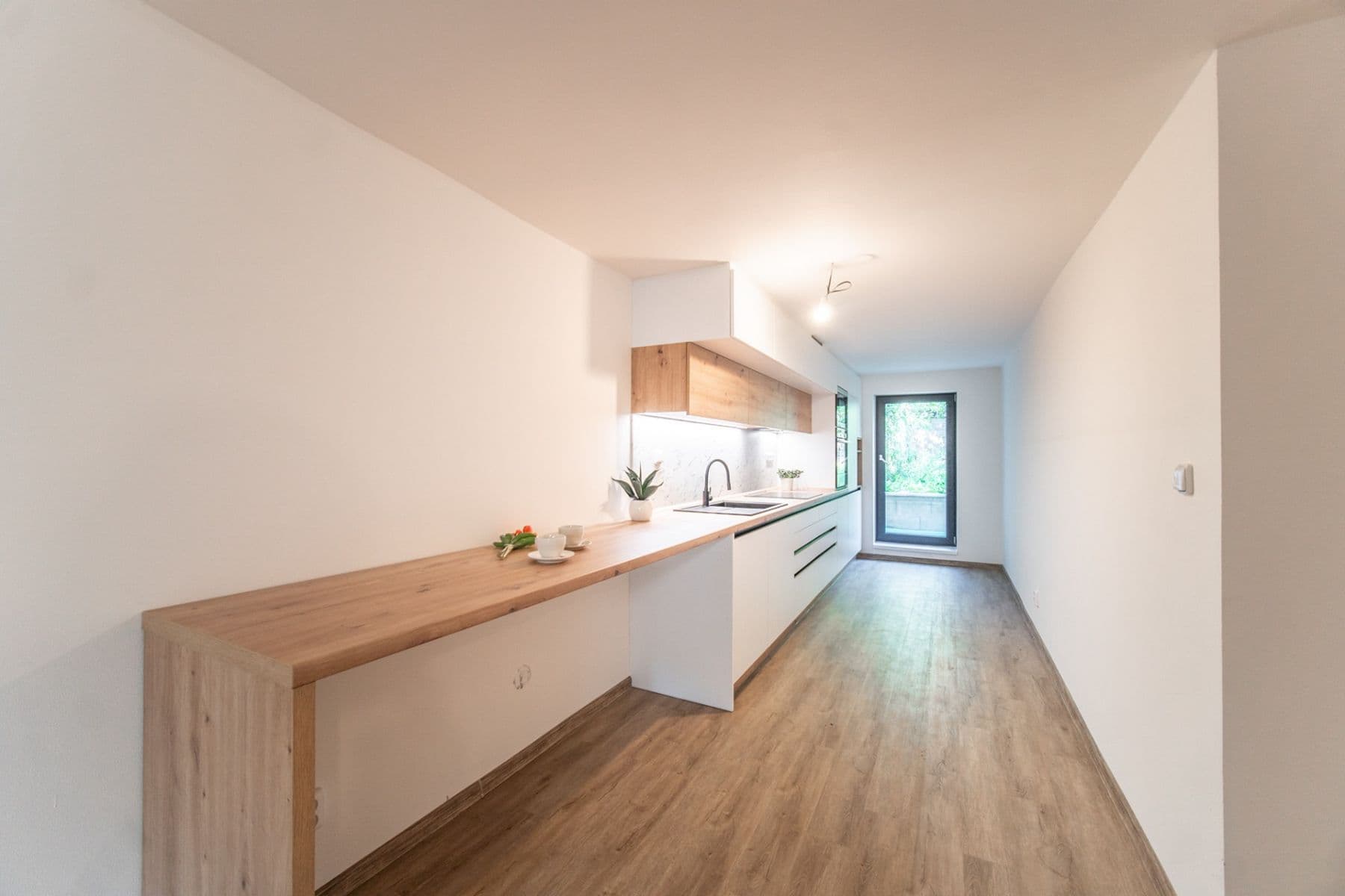 Prenájom bytu 3-izbový 114 m², Pod Lesíkem, Praha, Praha Prenájom bytu 3-izbový 114 m², Pod Lesíkem, Praha, Praha