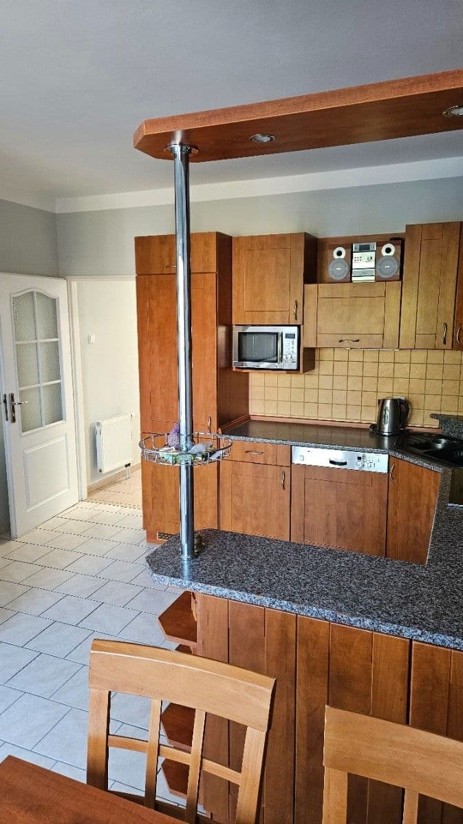 Prenájom bytu 5-izbový 120 m², U Bažantnice, Poděbrady, Středočeský kraj Prenájom bytu 5-izbový 120 m², U Bažantnice, Poděbrady, Středočeský kraj